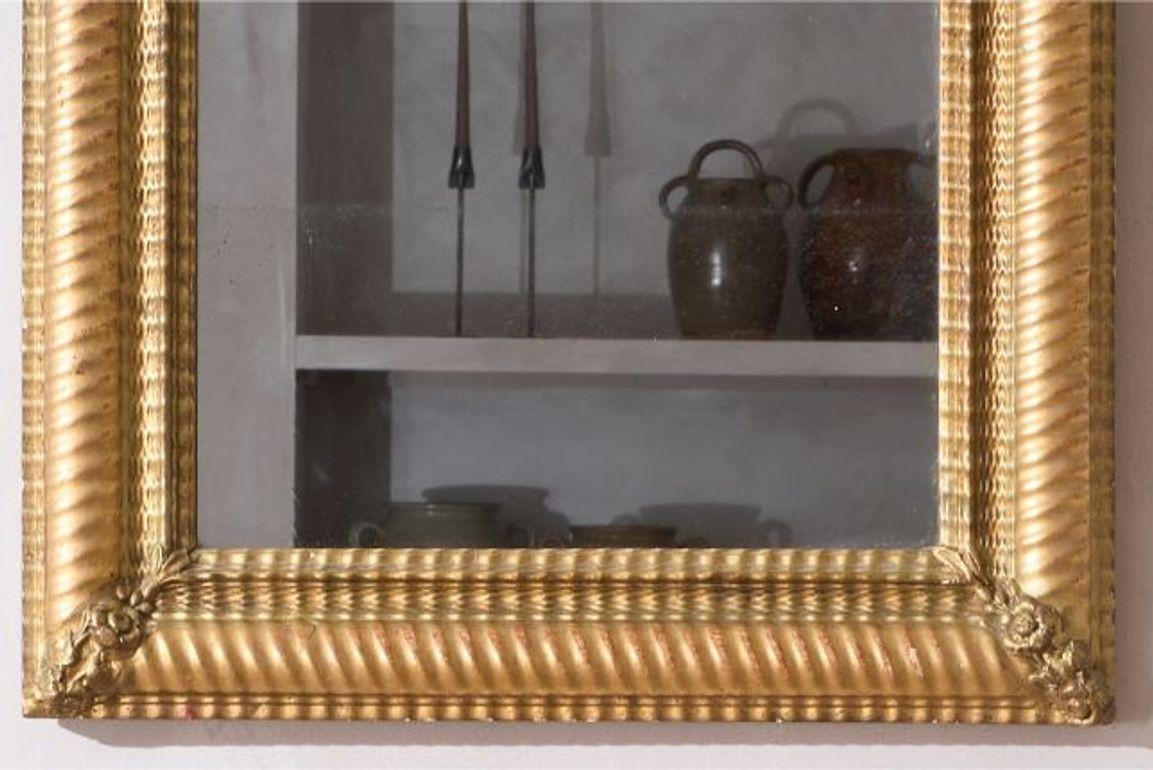 19th century Rippled gilt wall mirror In Good Condition In Malton, GB