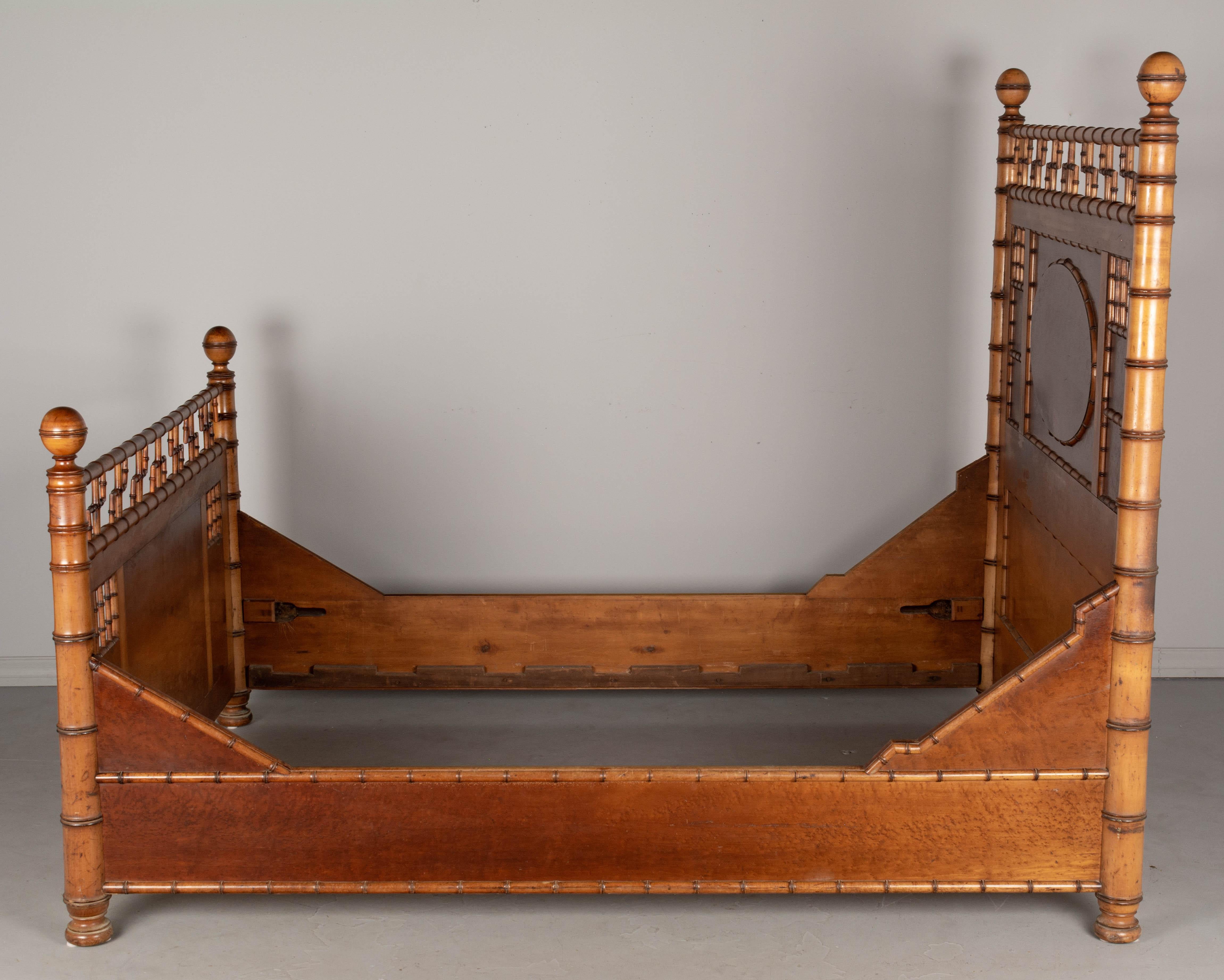 19th Century R.J. Horner Aesthetic Movement Faux Bamboo Bed For Sale 1