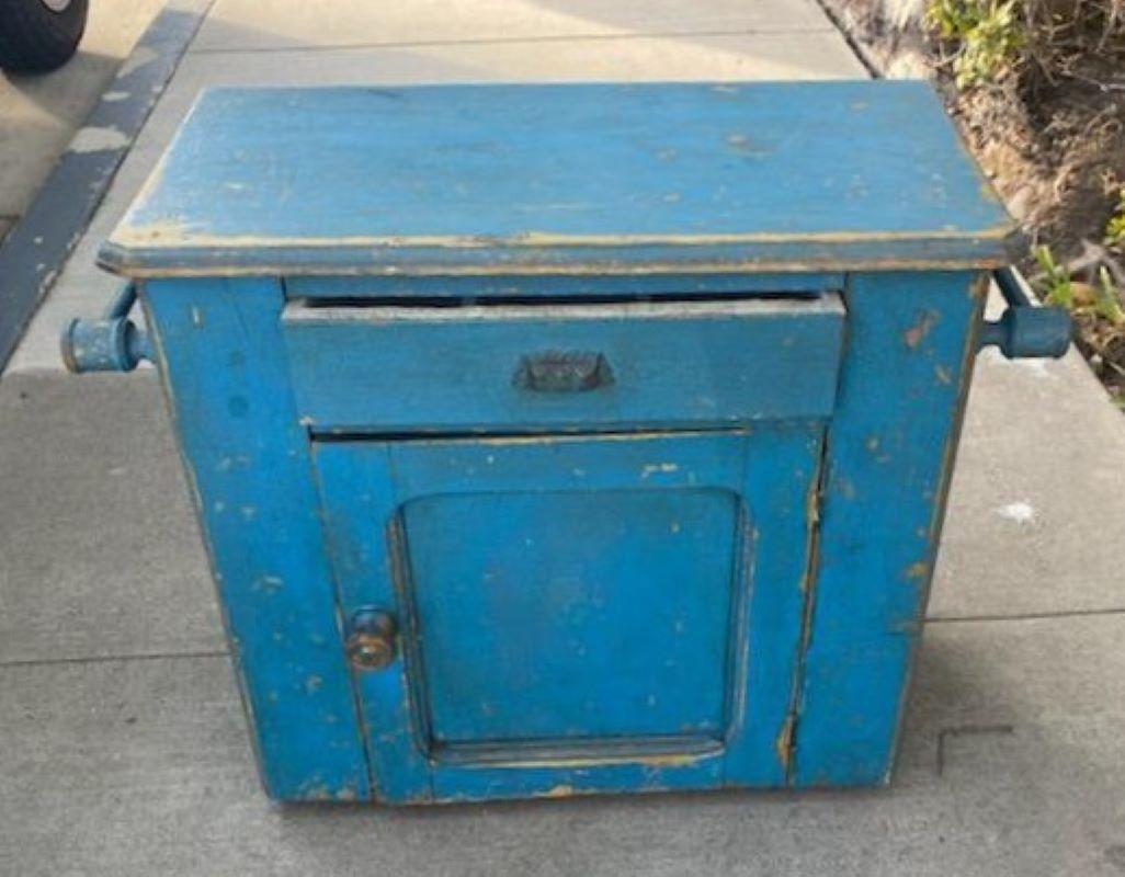 Adirondack 19th Century Robin Egg Blue Wash Stand For Sale