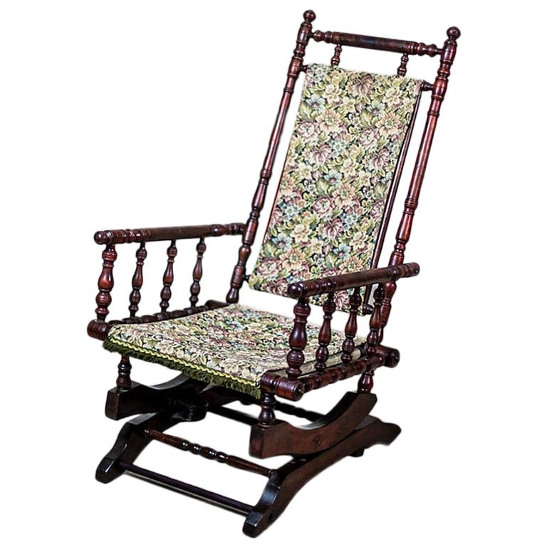 Eclectic 19th-Century Spring Rocking Chair in Floral Fabric For Sale