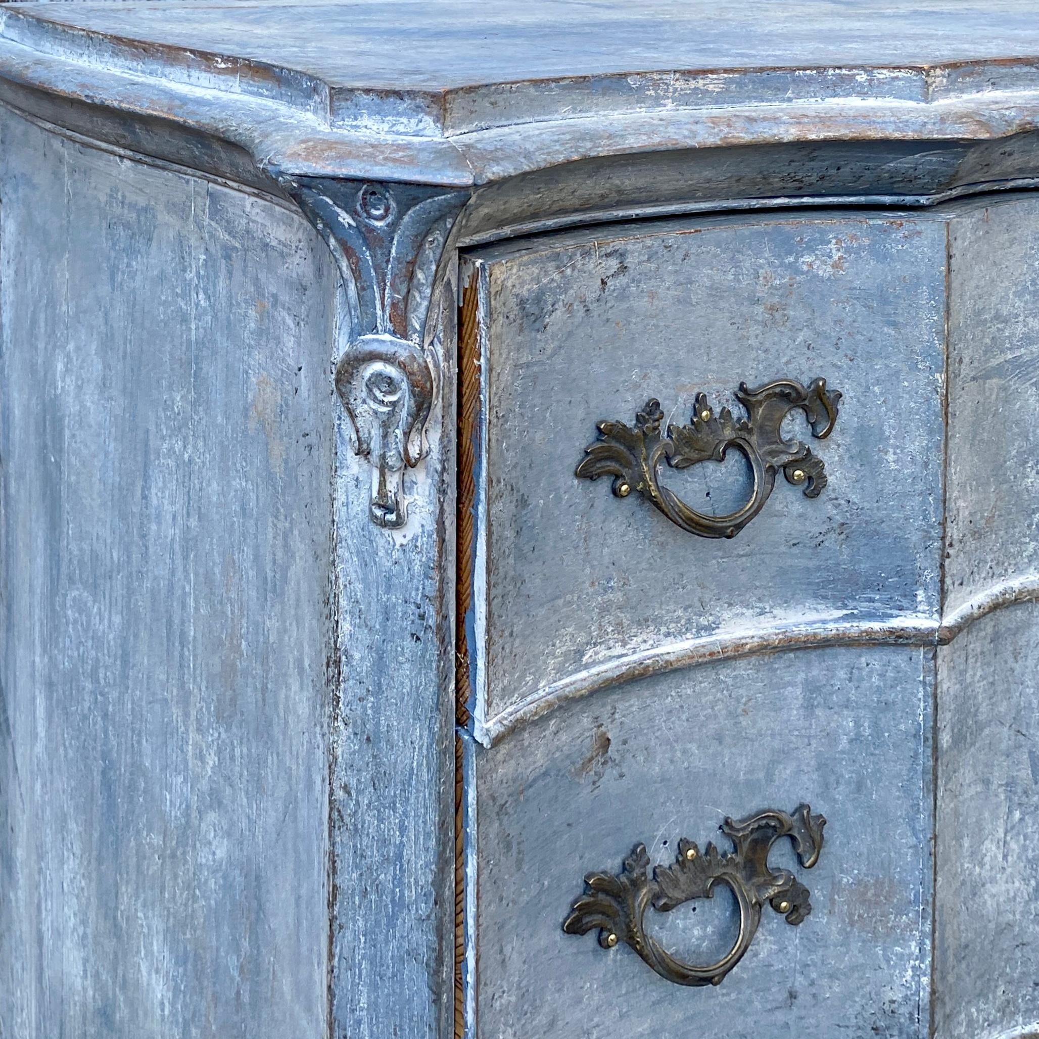 19th Century Rococo Blue Painted Chest of 3 Drawers, Sweden For Sale 3