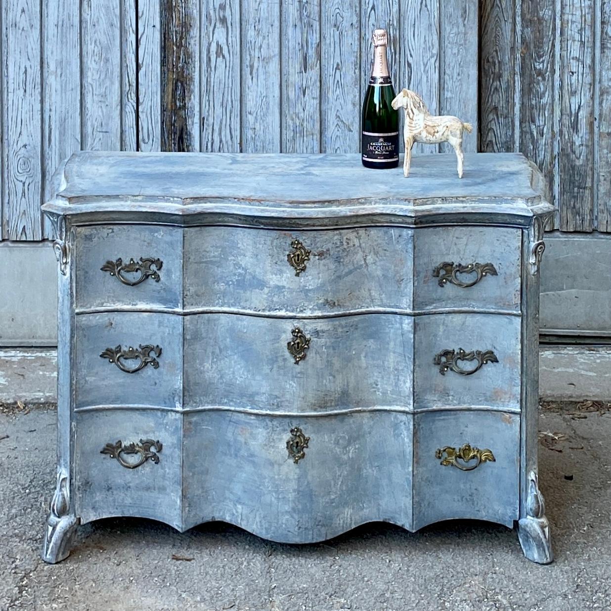 Hand-Crafted 19th Century Rococo Blue Painted Chest of 3 Drawers, Sweden For Sale