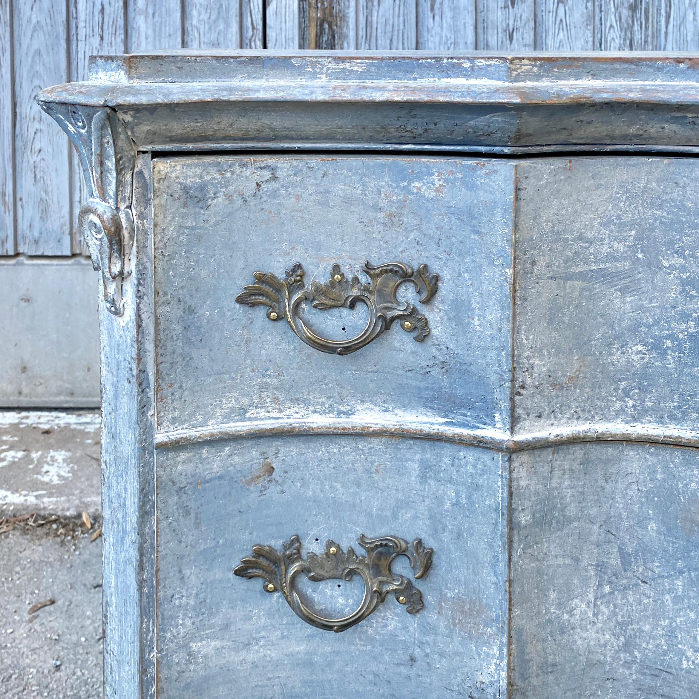 19th Century Rococo Blue Painted Chest of 3 Drawers, Sweden For Sale 2