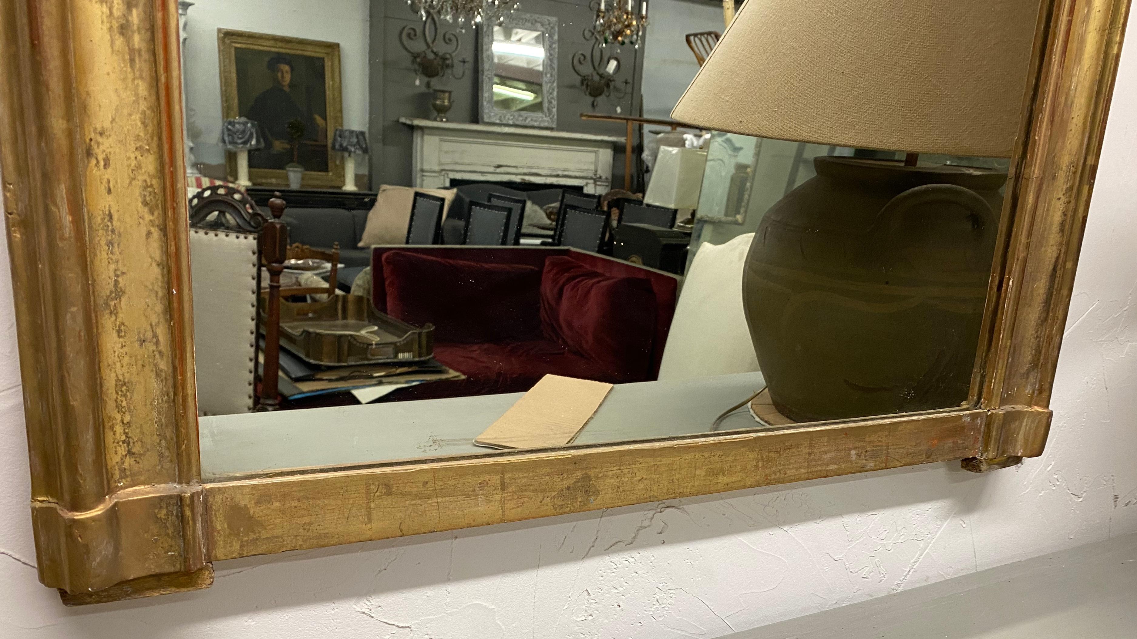 19th Century Rococo Gilt Mantel Mirror In Good Condition In Sheffield, MA