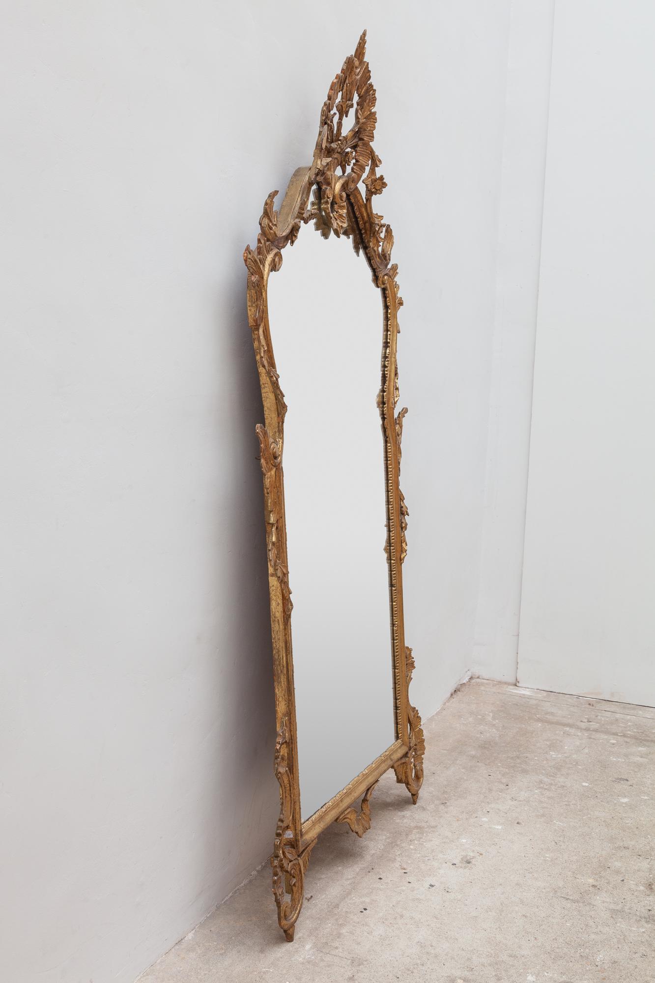 Espejo de madera dorada rococó del siglo XIX, Francia Renacimiento rococó