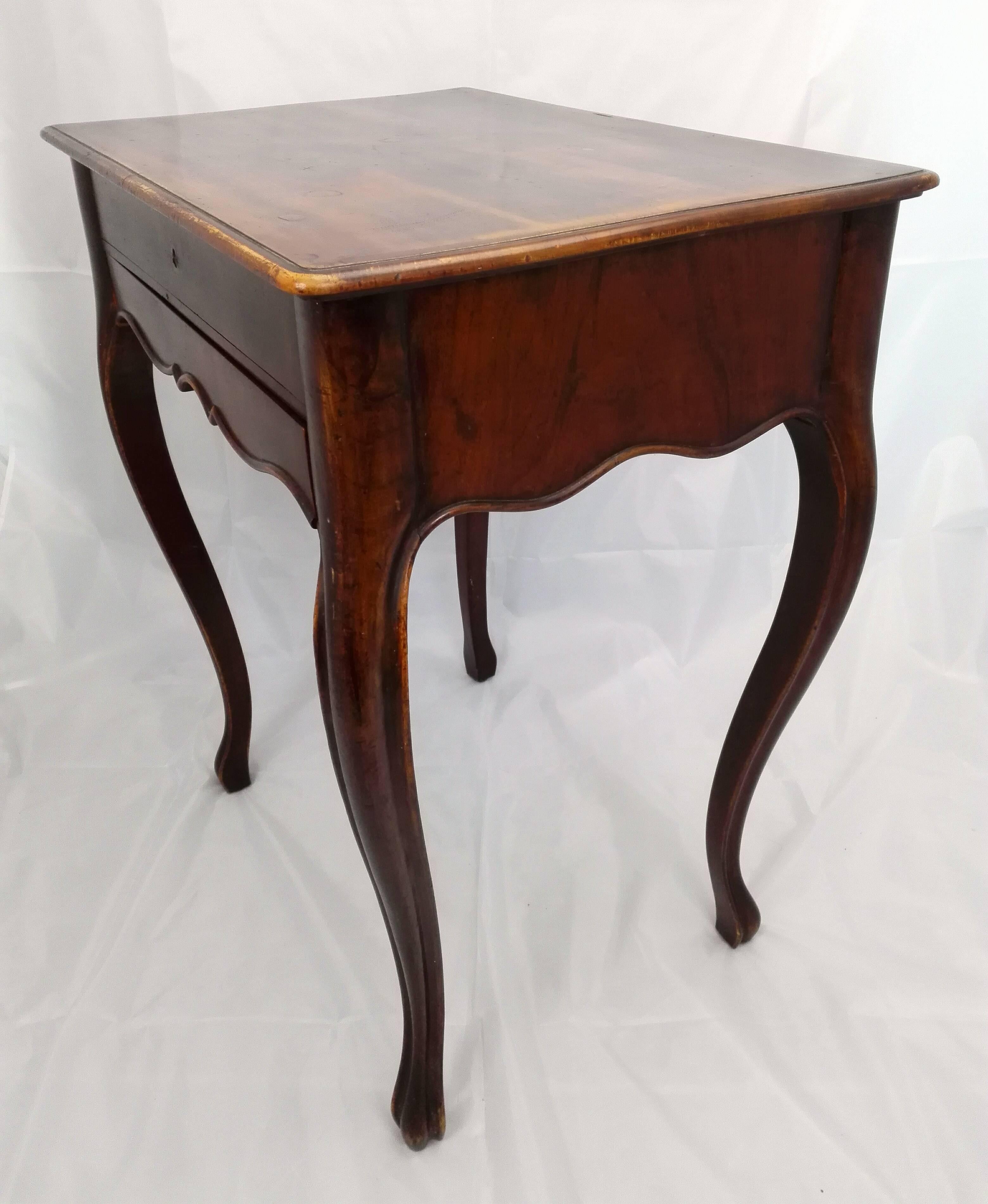 Georgian 19th Century Rococo Mahogany Curved Legs Side End Table Good Original Condition For Sale