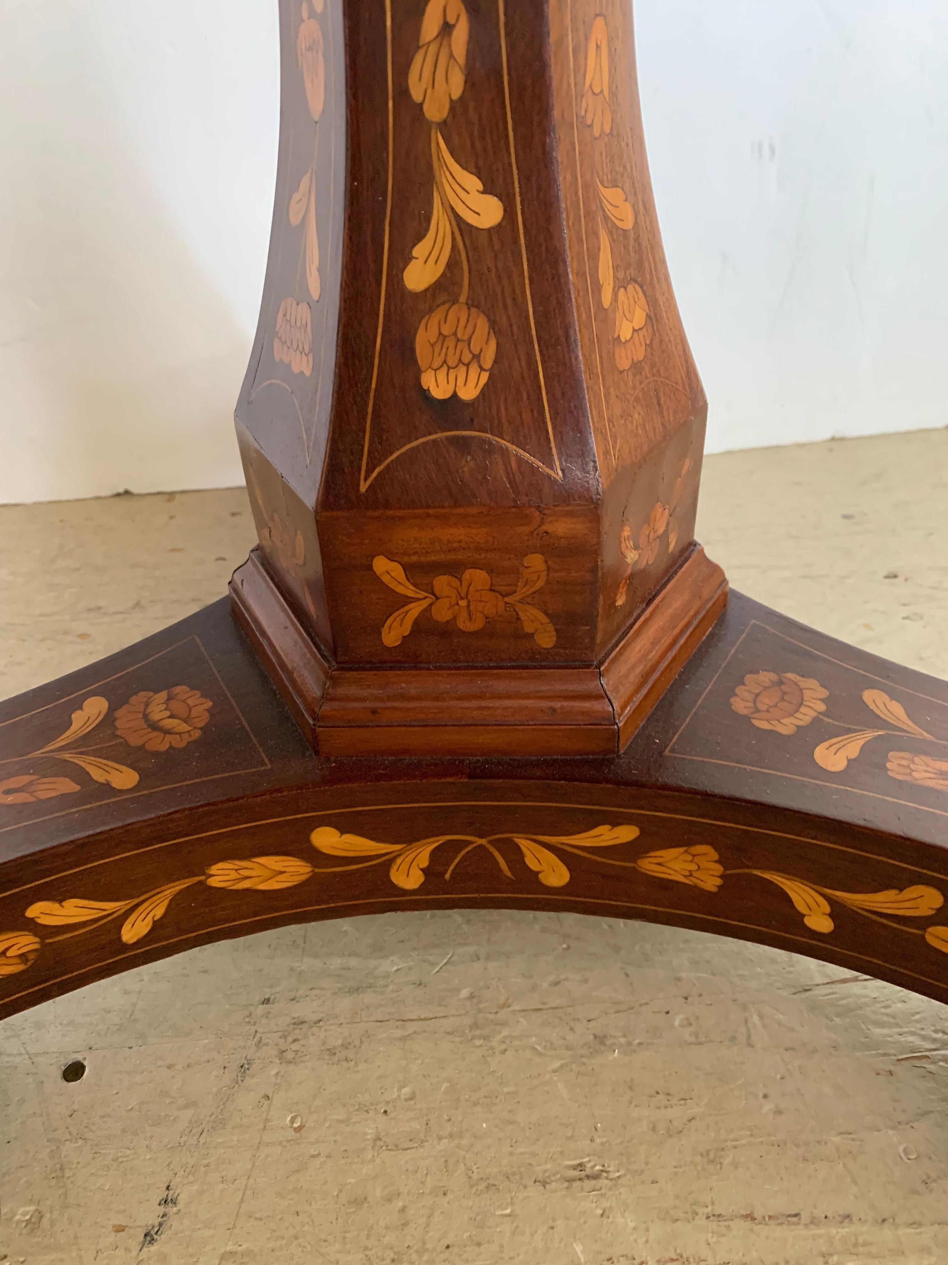Inlay 19th Century Rococo Marquetry Round Pedestal Table
