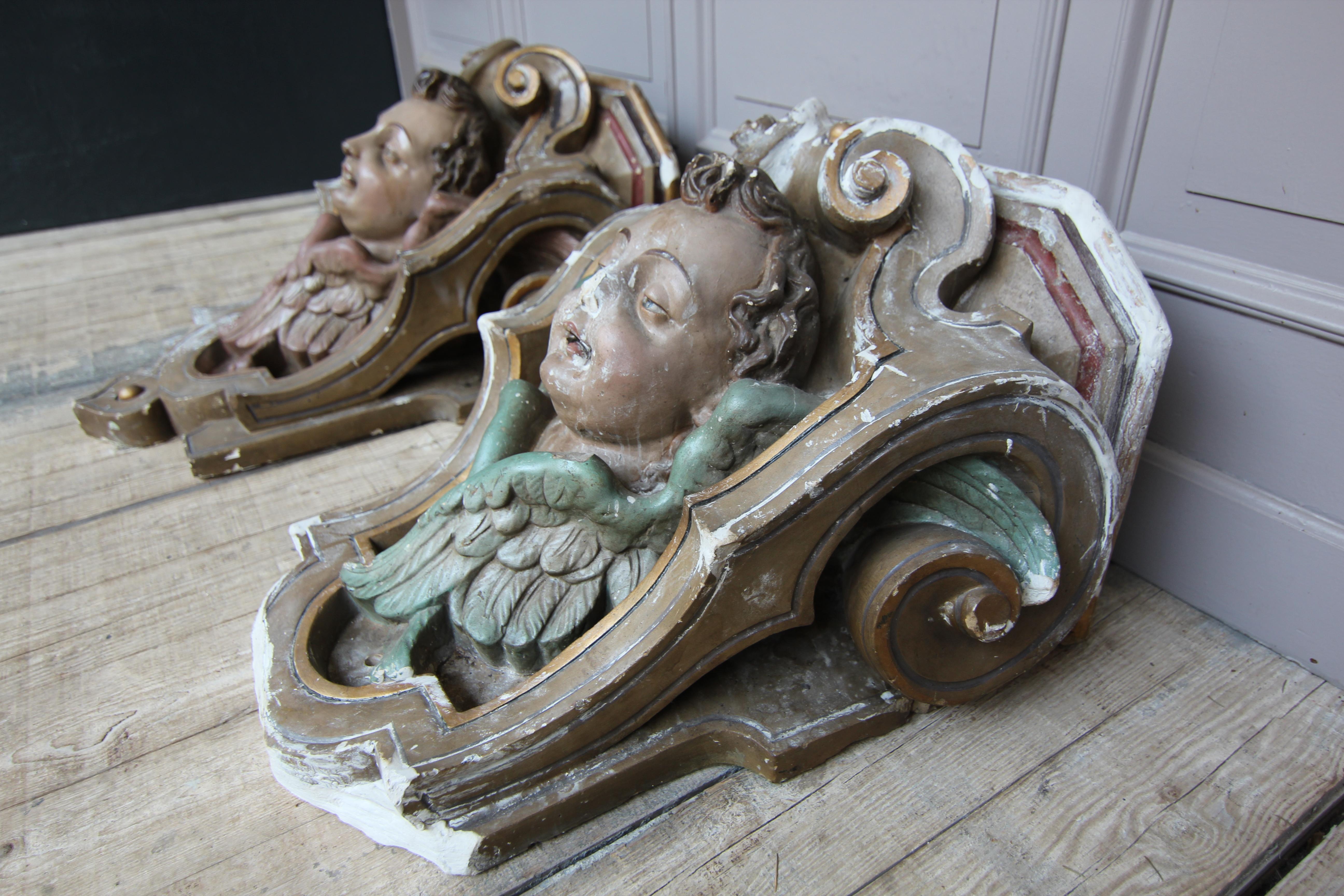 19th Century Rococo Revival Putti Wall Brackets made of Plaster, Set of 2 In Fair Condition For Sale In Dusseldorf, DE
