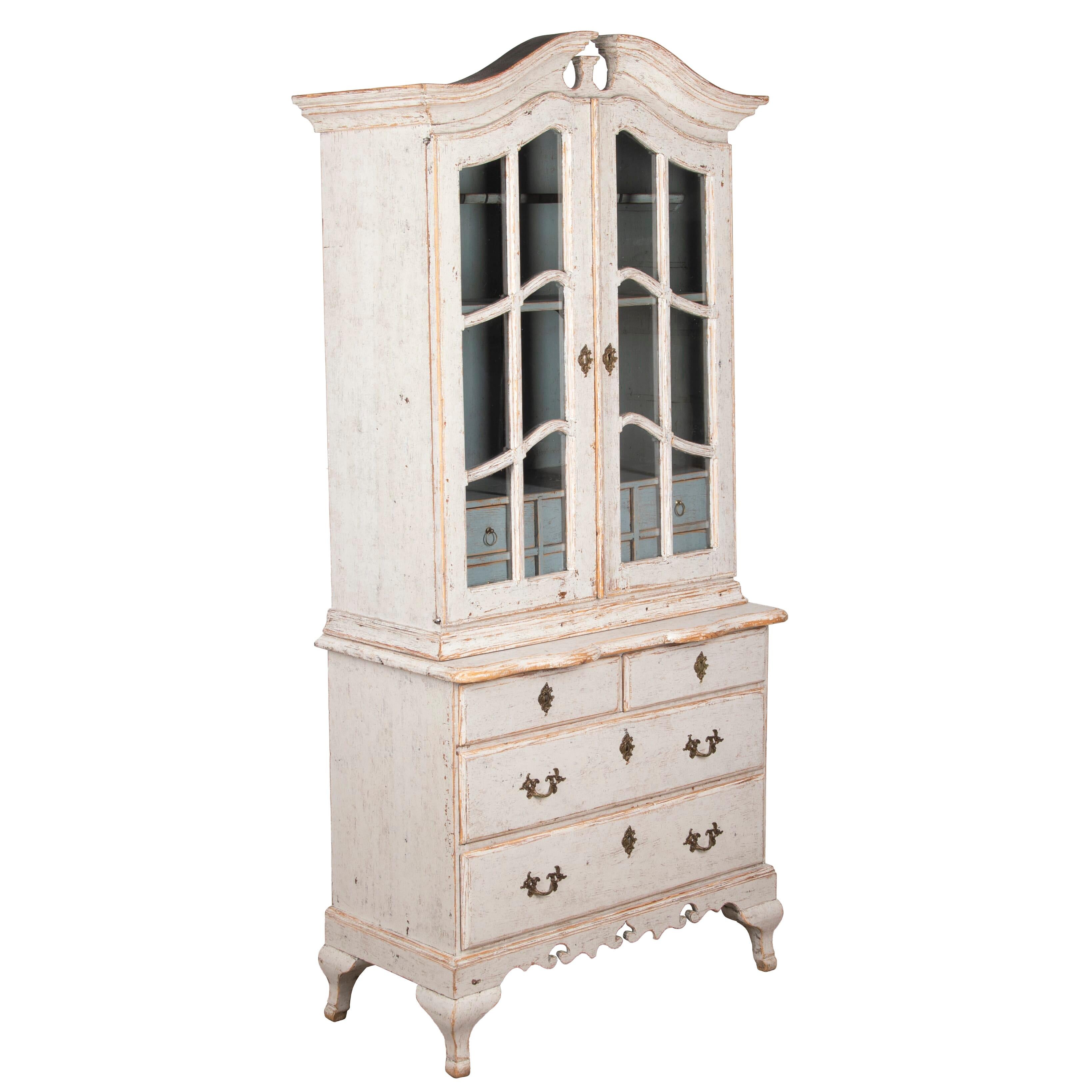 19th Century Rococo Style Glazed Cabinet For Sale 1