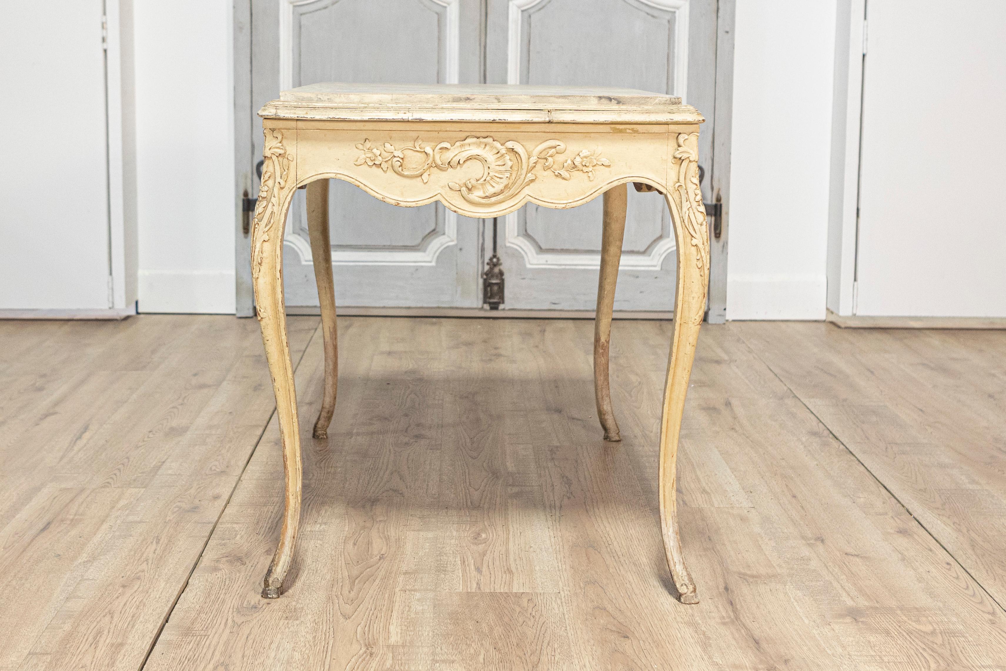 Tisch im Rokoko-Stil des 19. Jahrhunderts, um 1890 (Marmor) im Angebot