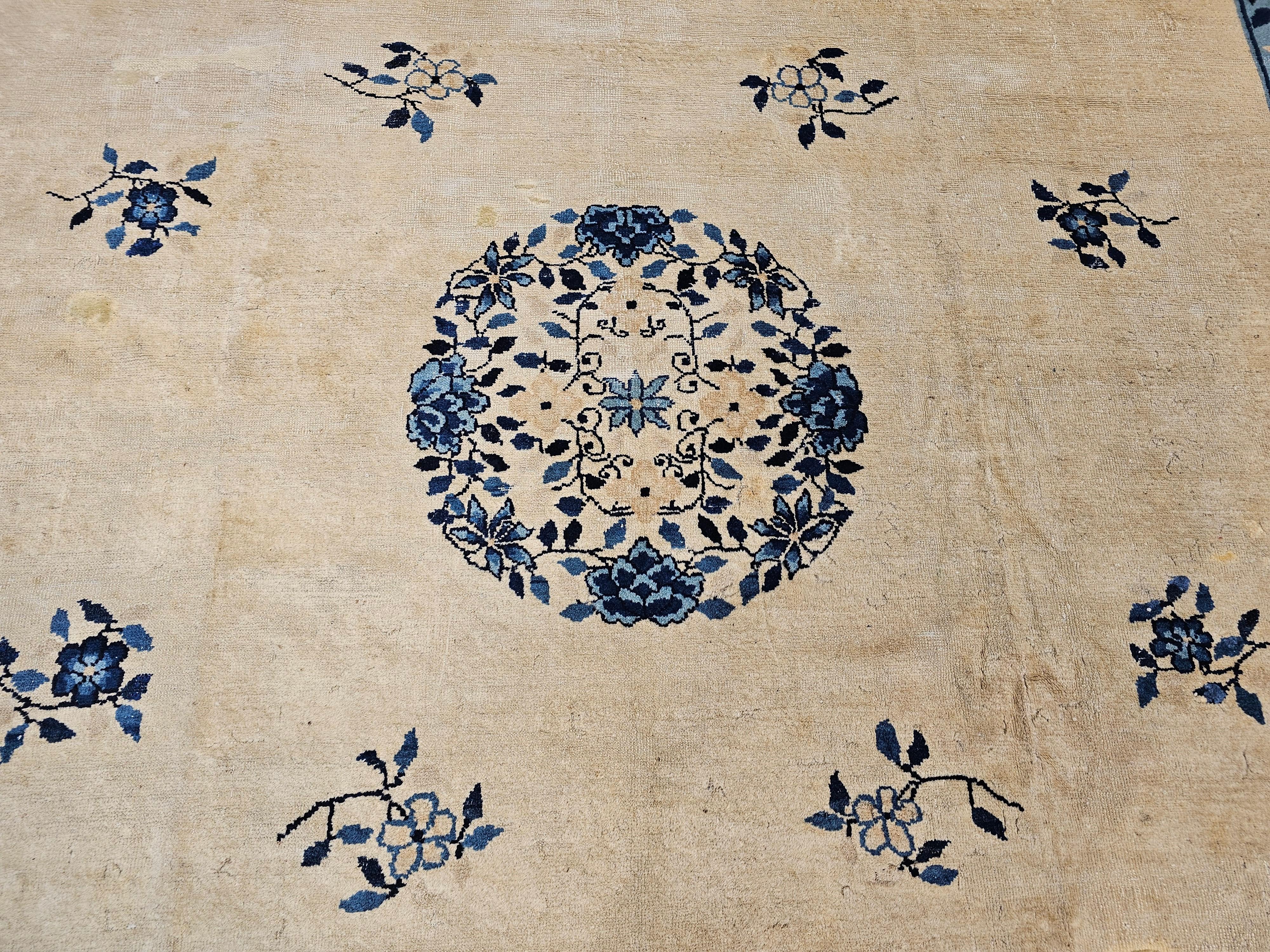 19th Century Room Size Chinese Peking Rug in Ivory, Navy, Baby Blue For Sale 5