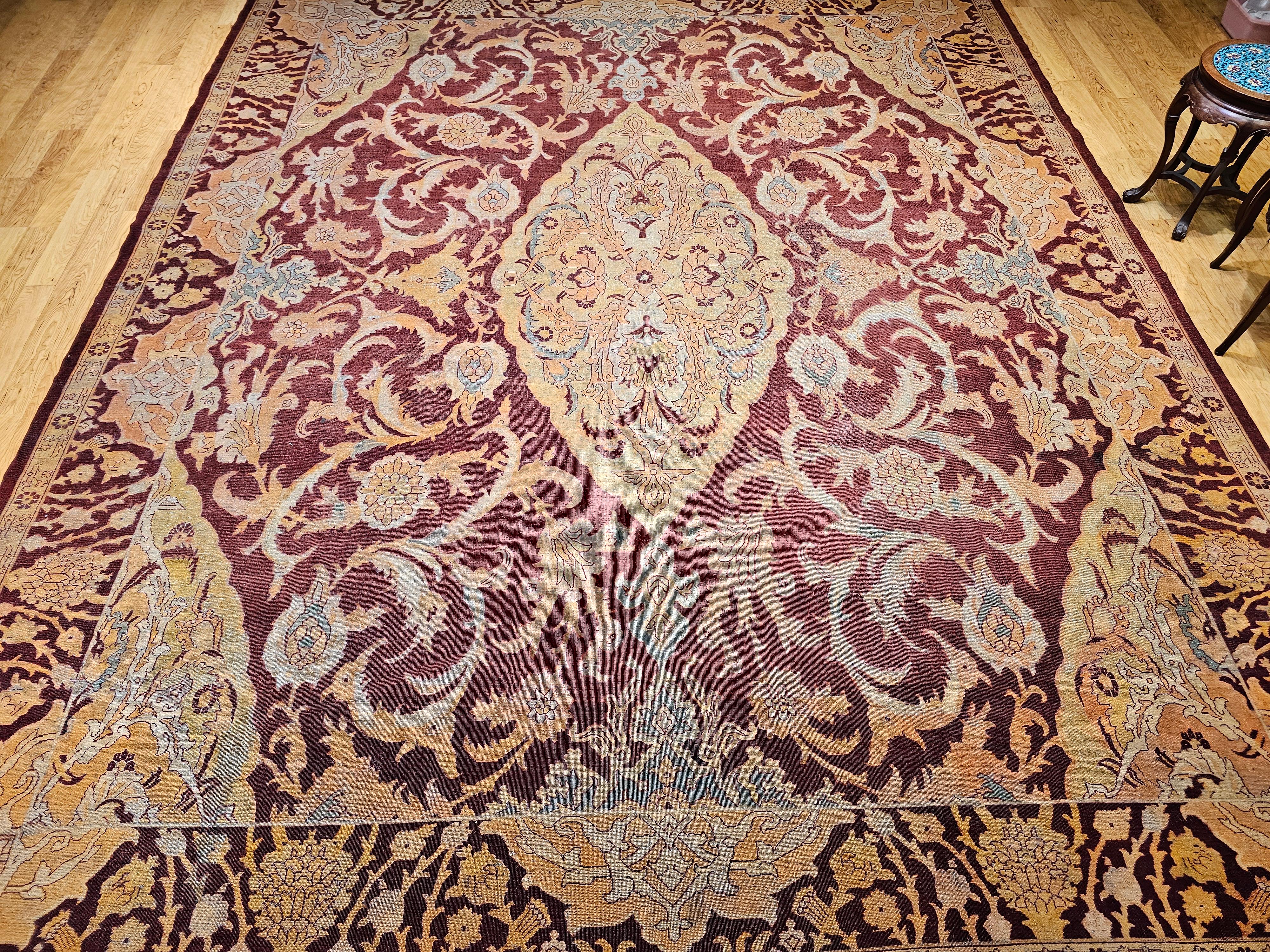 19th Century Indian Amritsar Room-Size Rug in Burgundy, Blue, Pale Yellow, Ivory For Sale 10