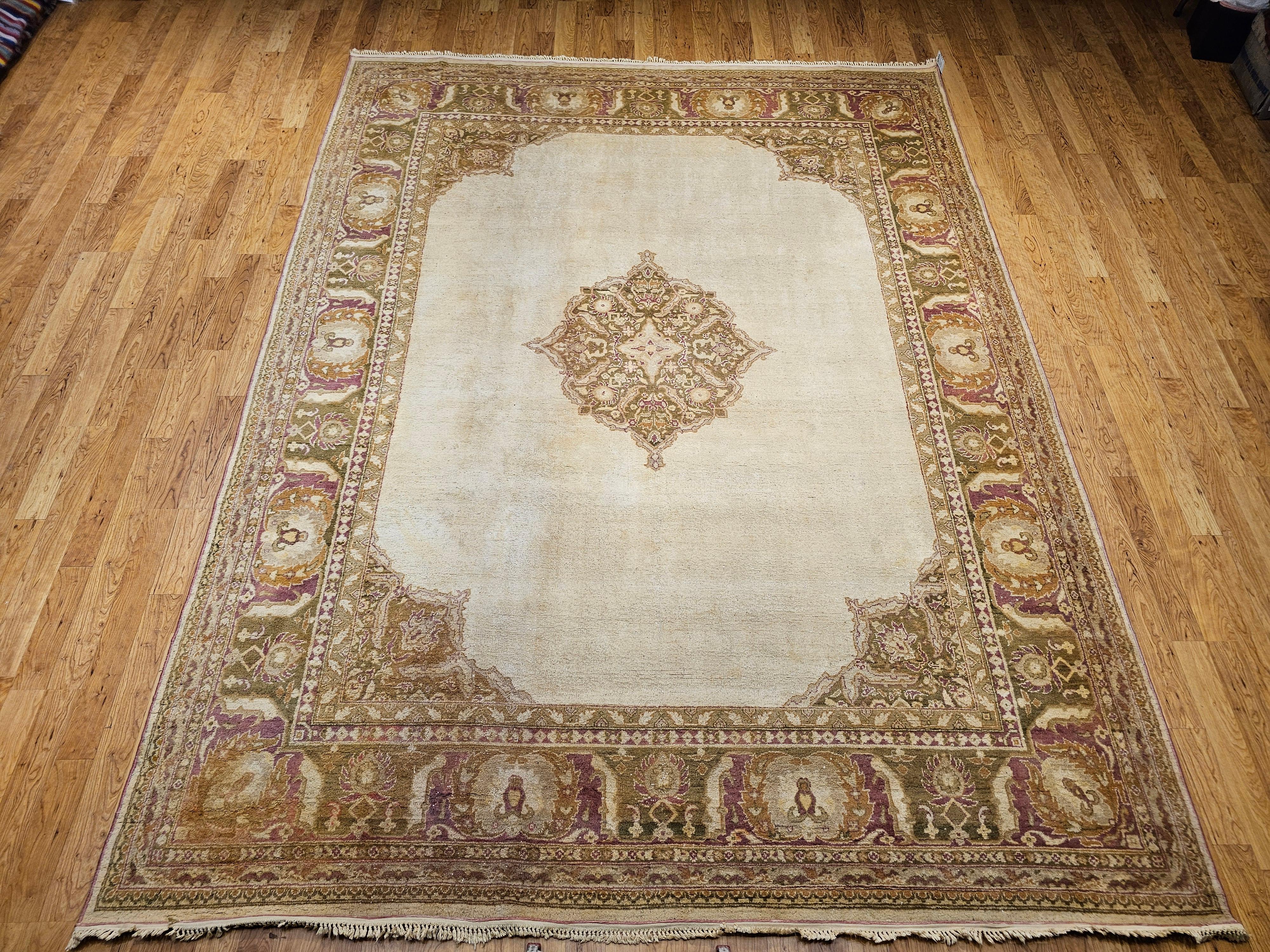 Tappeto indiano Amritsar del 19° secolo in avorio, verde lime, marrone e rosa in vendita 11