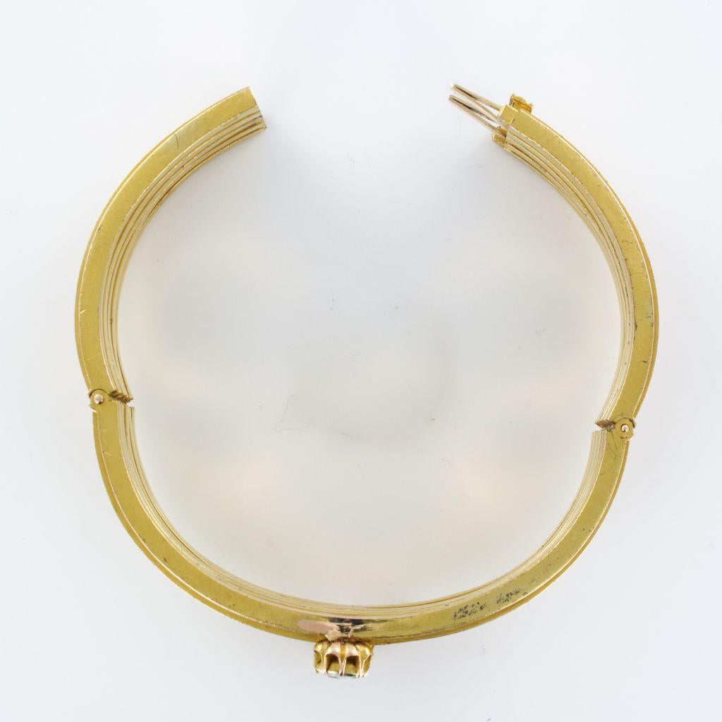 Bracelet jonc en or jaune mat et diamants taille rose du XIXe sicle en vente 11