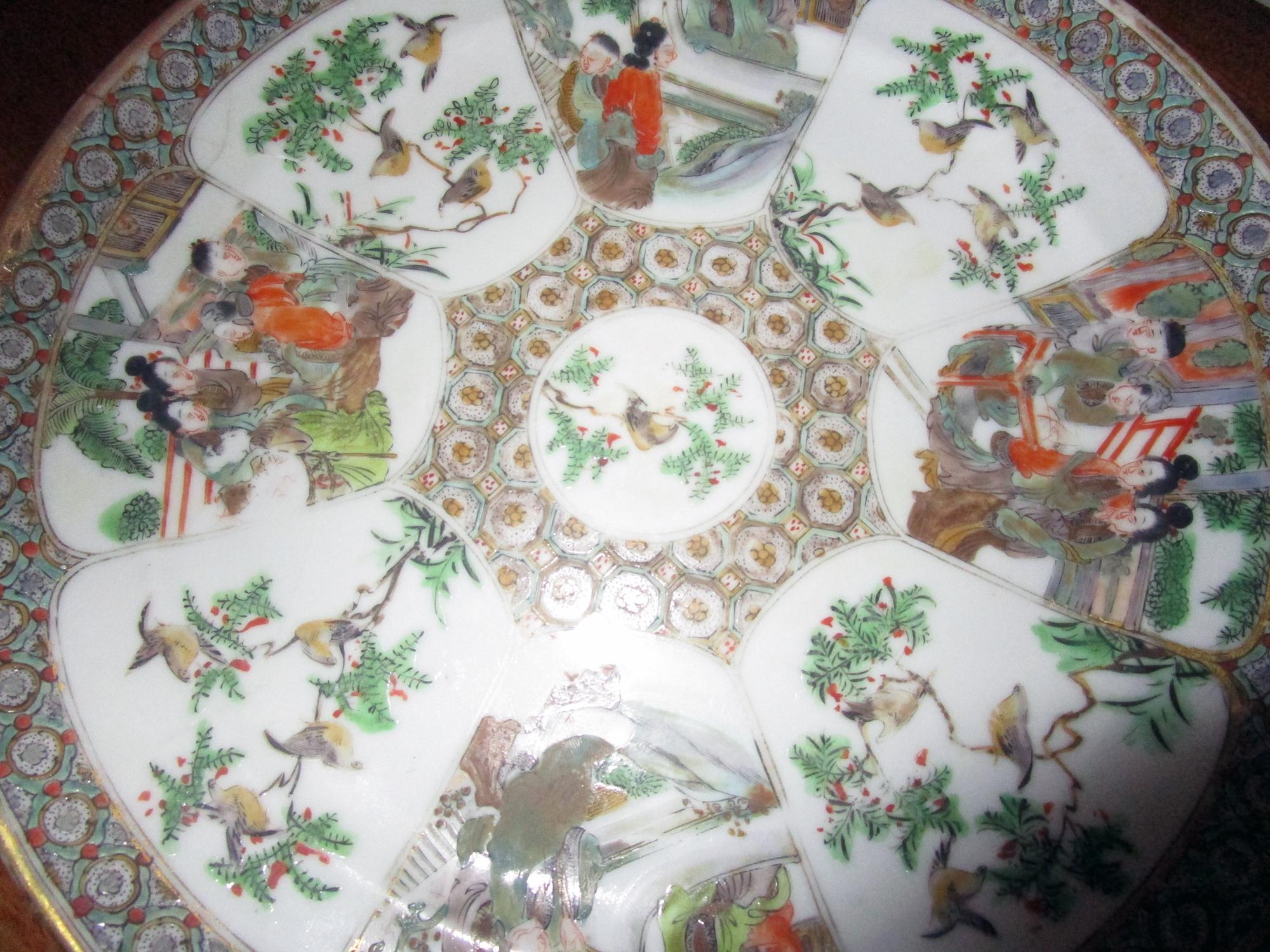 19th Century Rose Medallion Chinese Export Plate 2