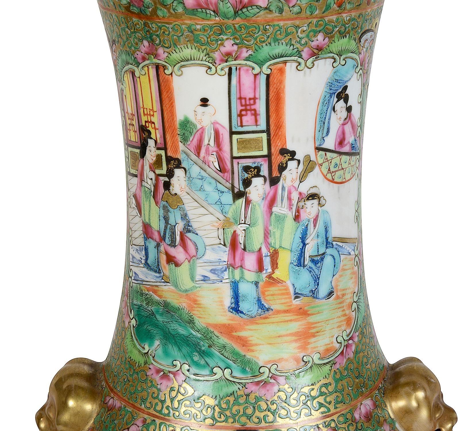 Chinese 19th Century Rose Medallion lamp. For Sale