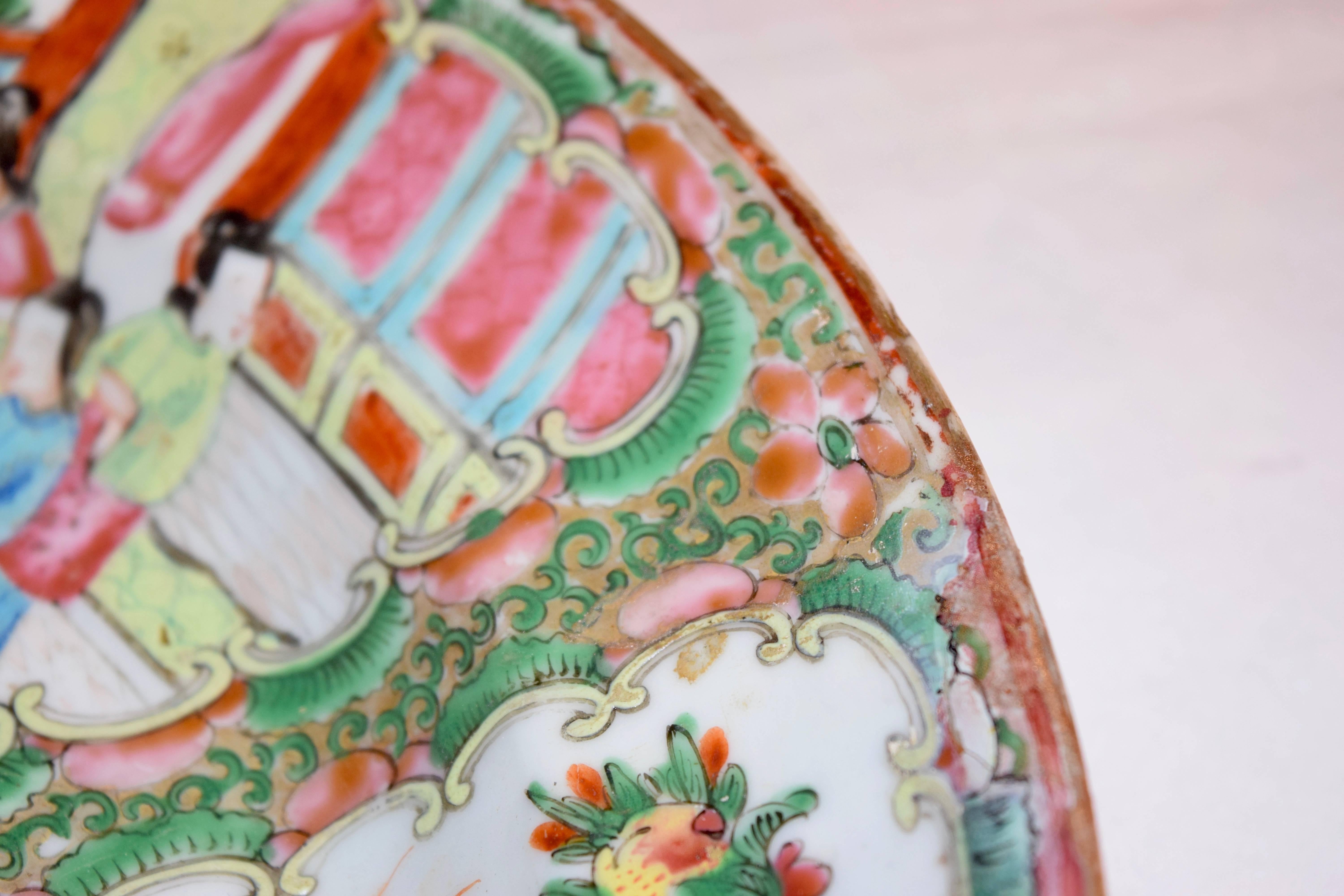 Chinese 19th Century Rose Medallion Platter For Sale
