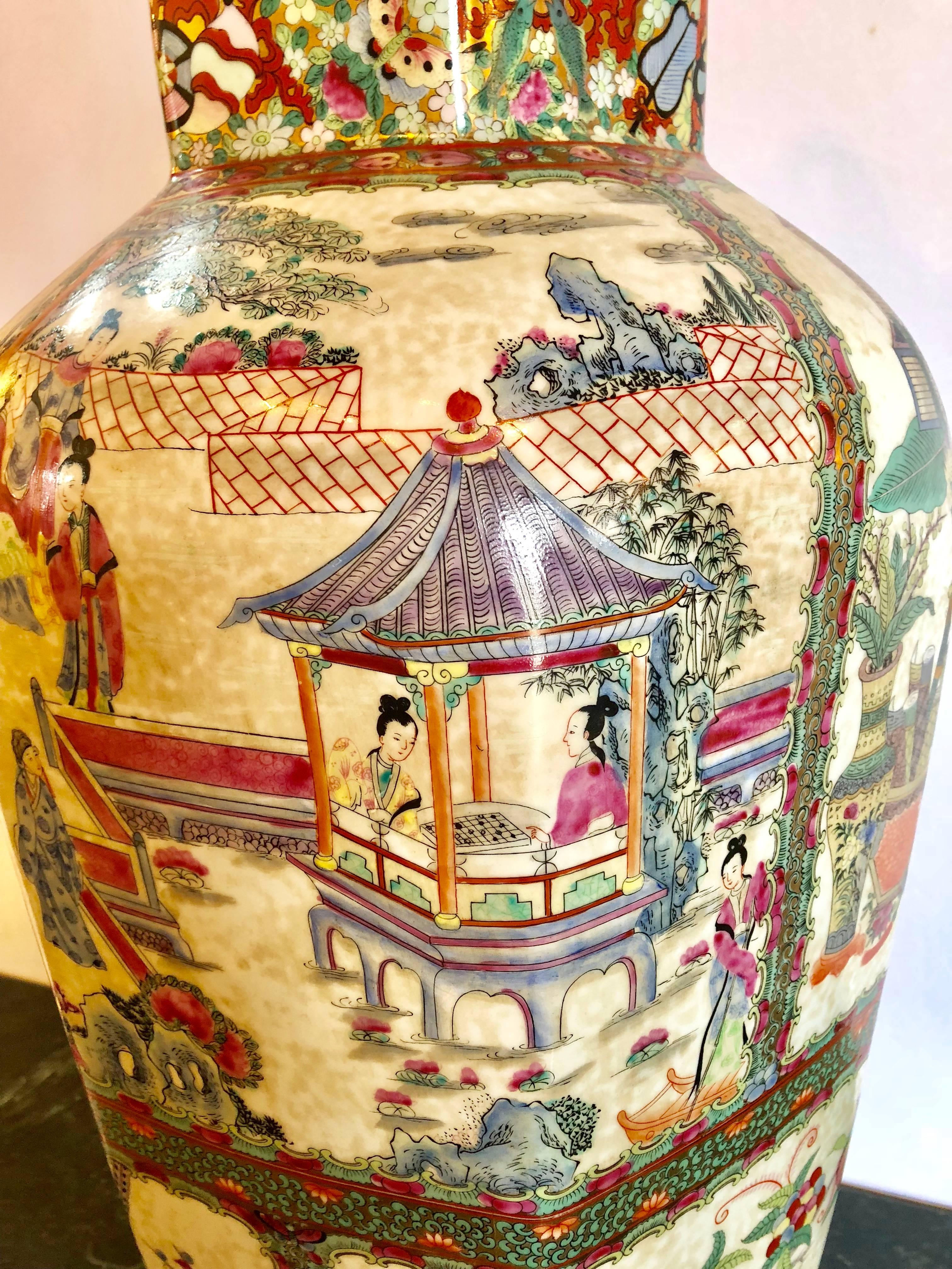 19th Century Rose Medellin Large Covered Jar Ching Dynasty In Good Condition In Stamford, CT