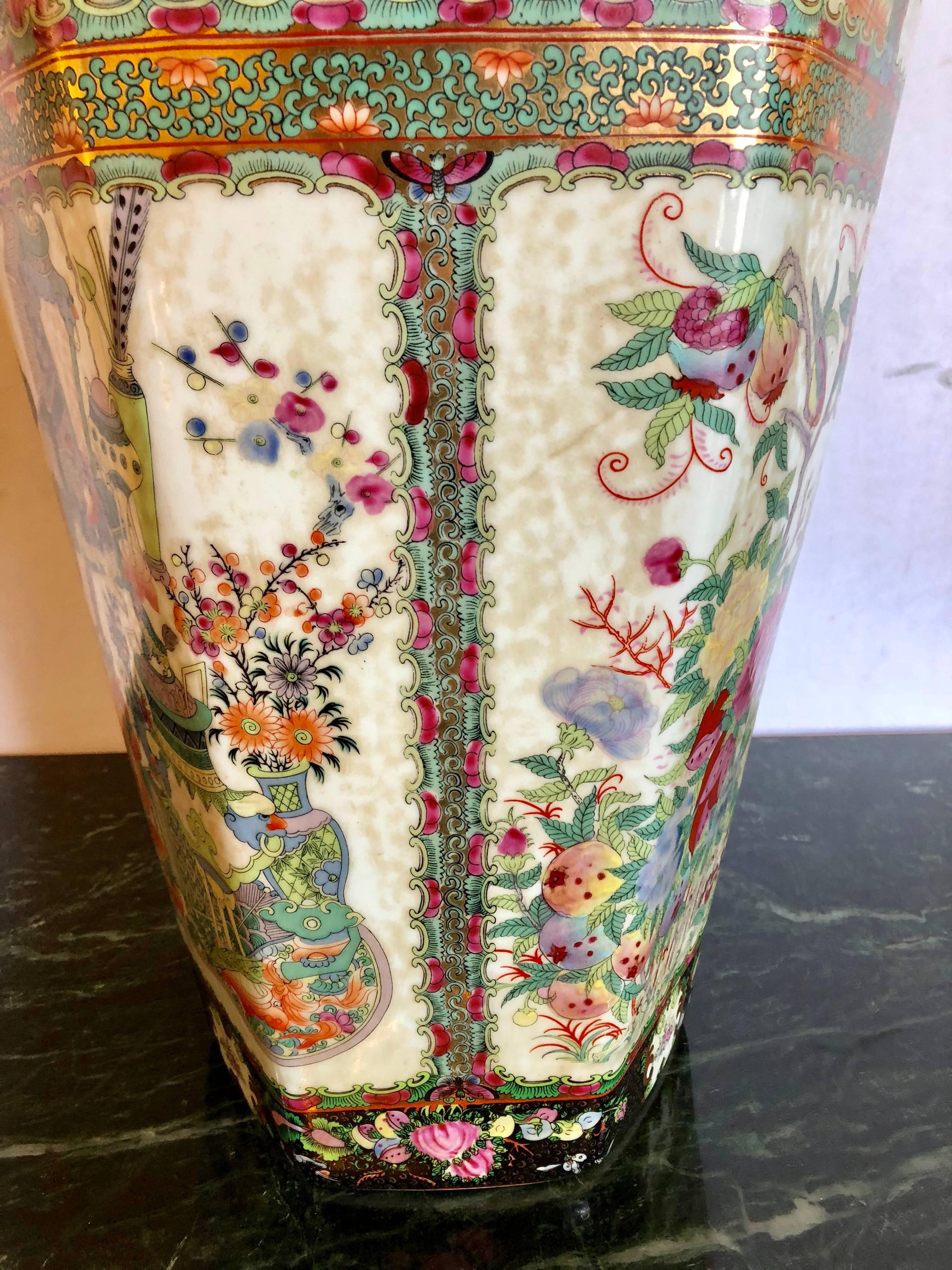 20th Century 19th Century Rose Medellin Large Covered Jar Ching Dynasty