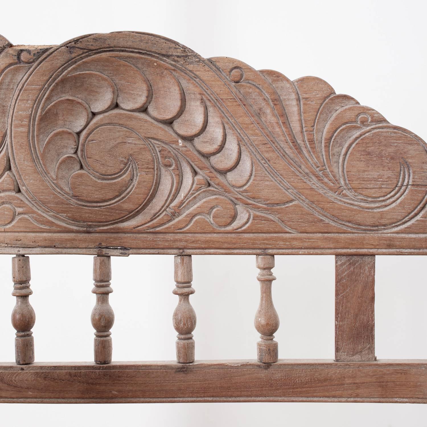 19th Century Rosewood and Teak Bed from Western Rajasthan, India 3