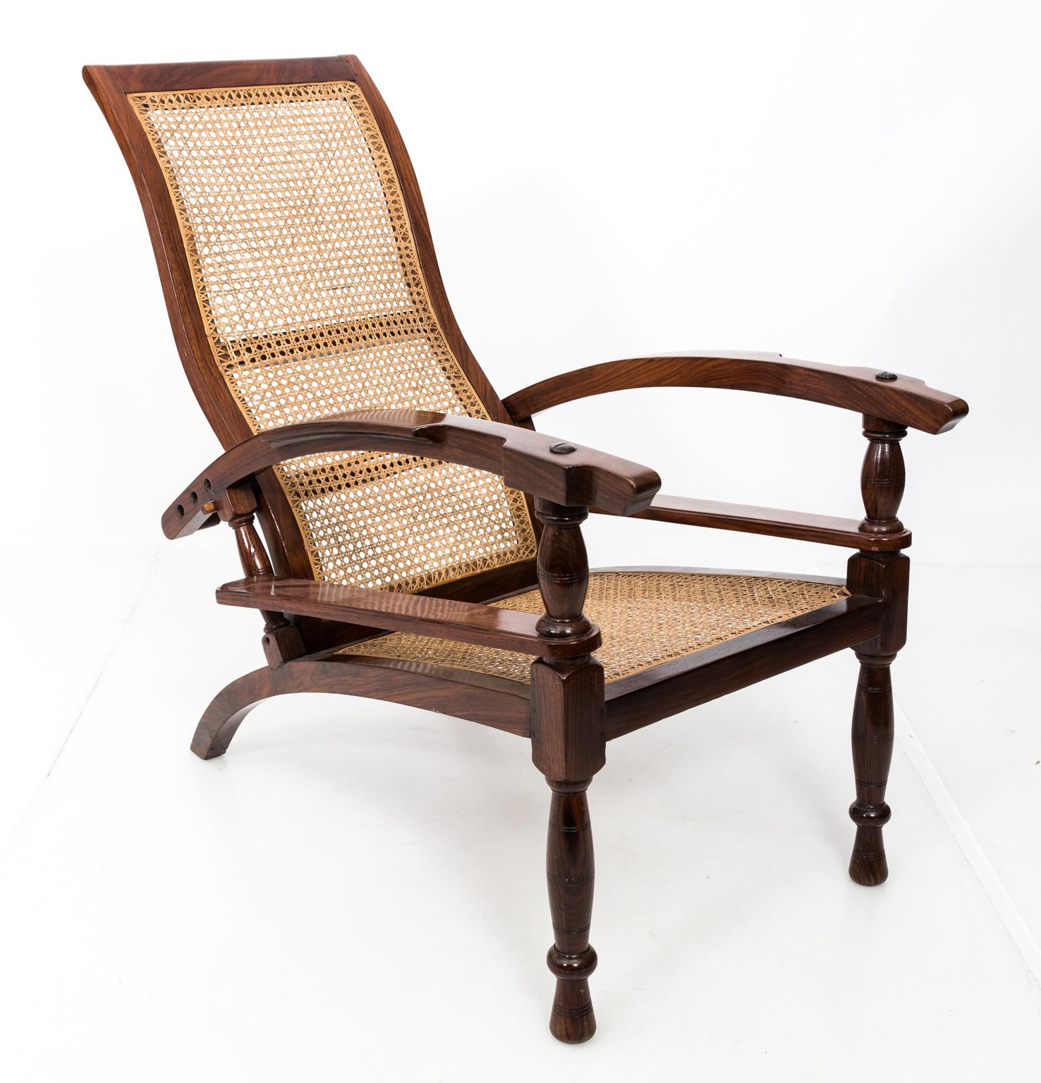 19th Century Rosewood Anglo-Indian Plantation Armchair For Sale 3
