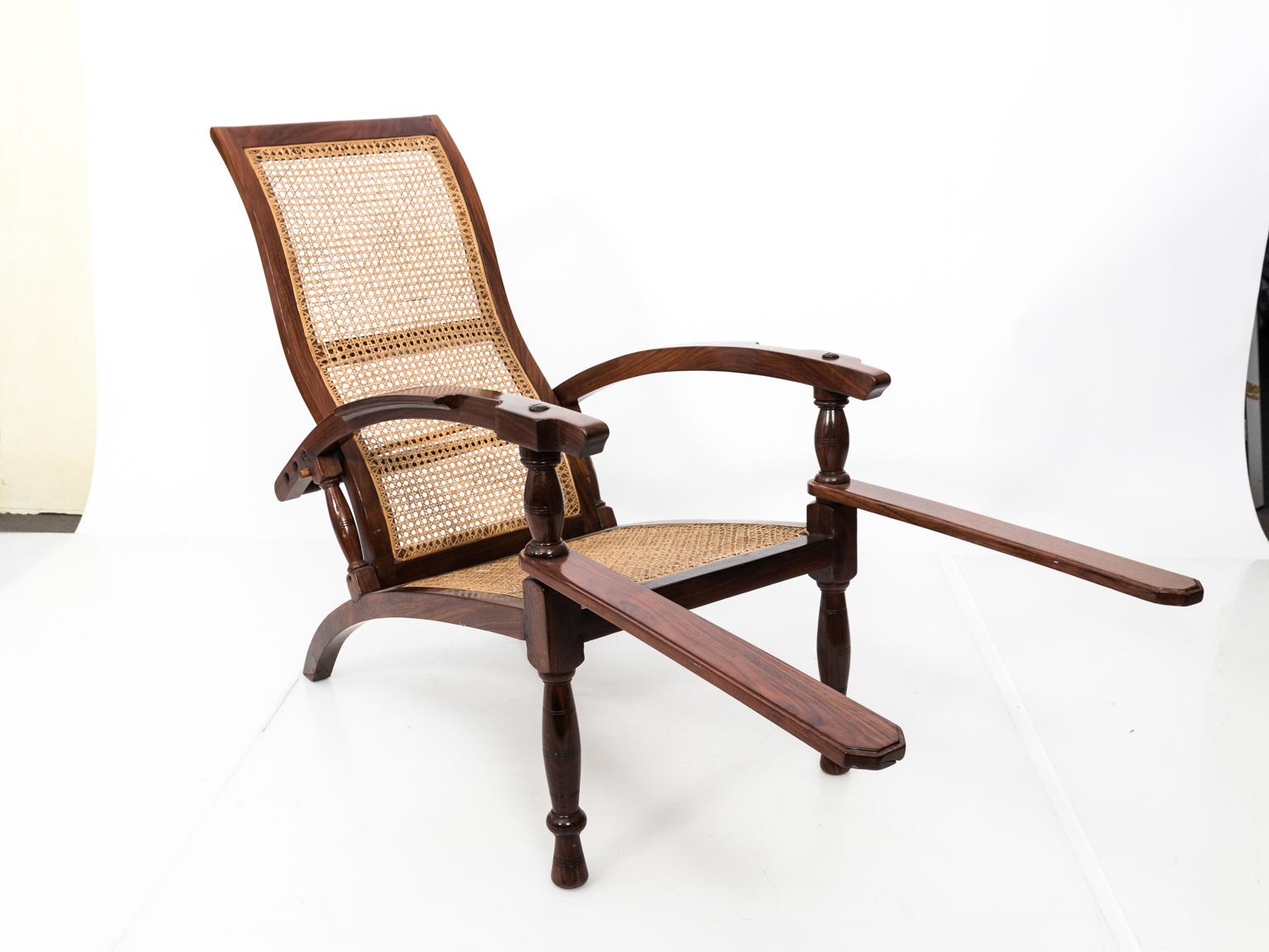19th Century Rosewood Anglo-Indian Plantation Armchair For Sale 4