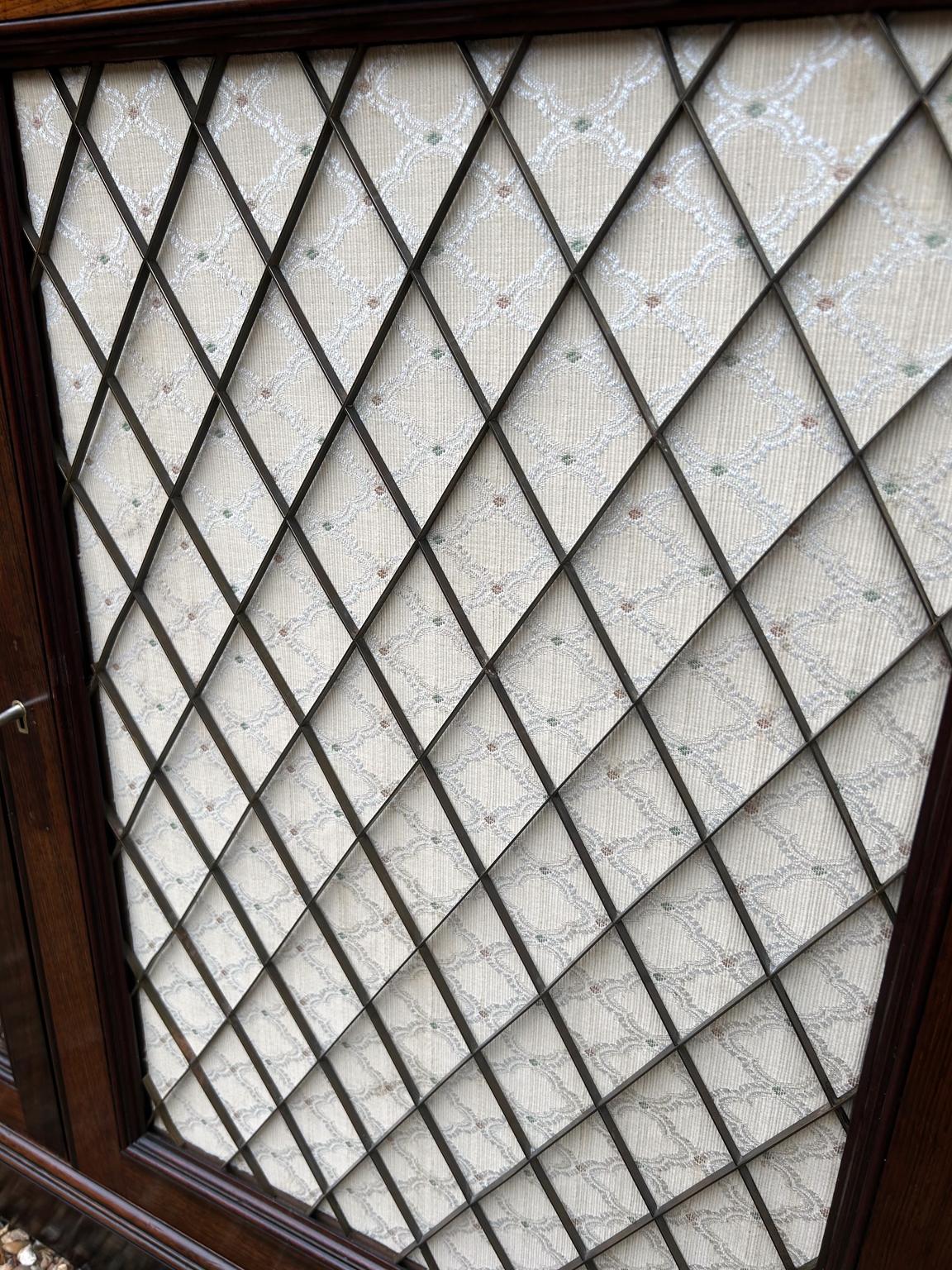 Chiffoniere in palissandro del XIX secolo in vendita 7