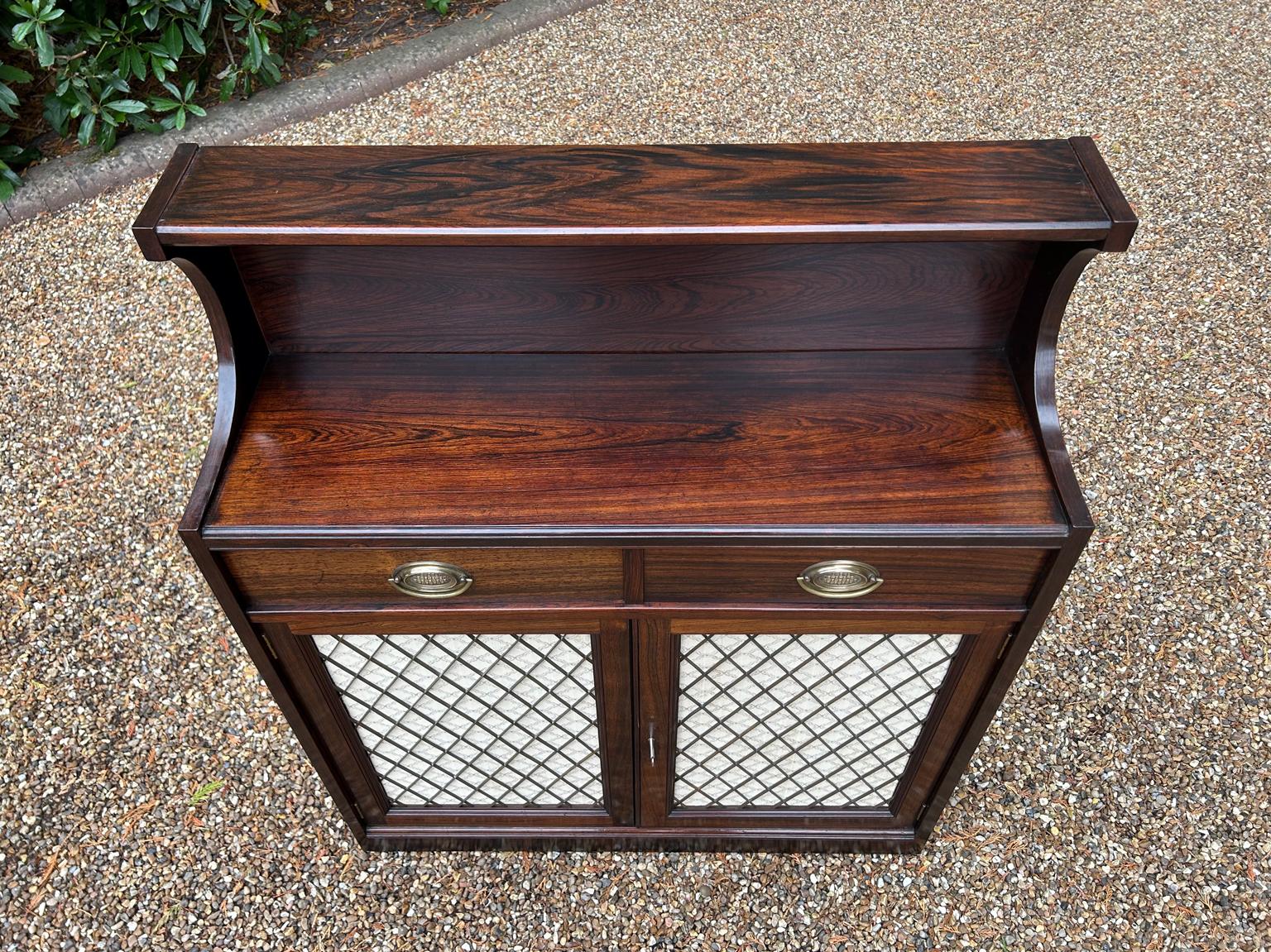 Chiffoniere in palissandro del XIX secolo In condizioni buone in vendita a Richmond, Surrey