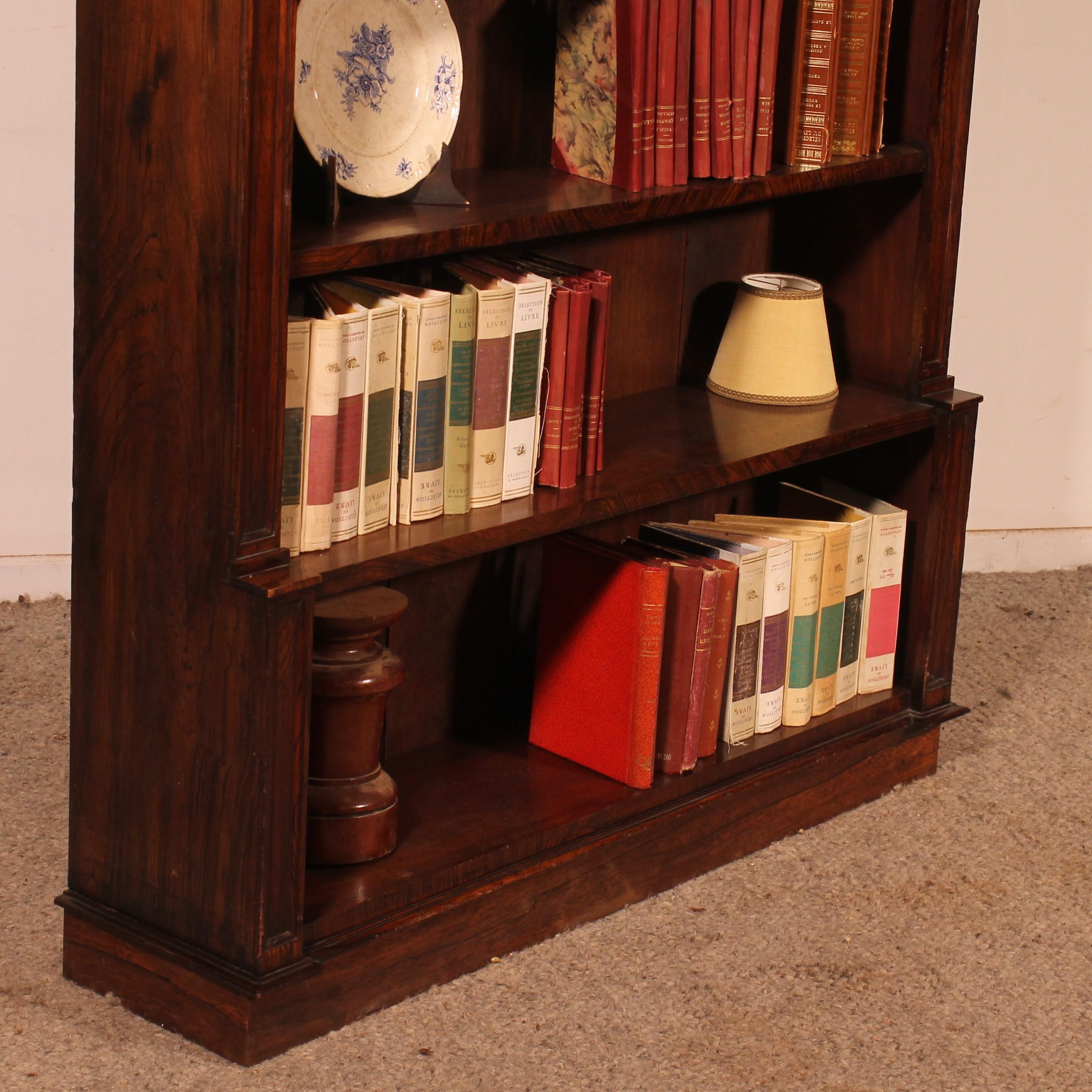 Palissandro 19th Century Rosewood Open Bookcase With Breakfront in vendita