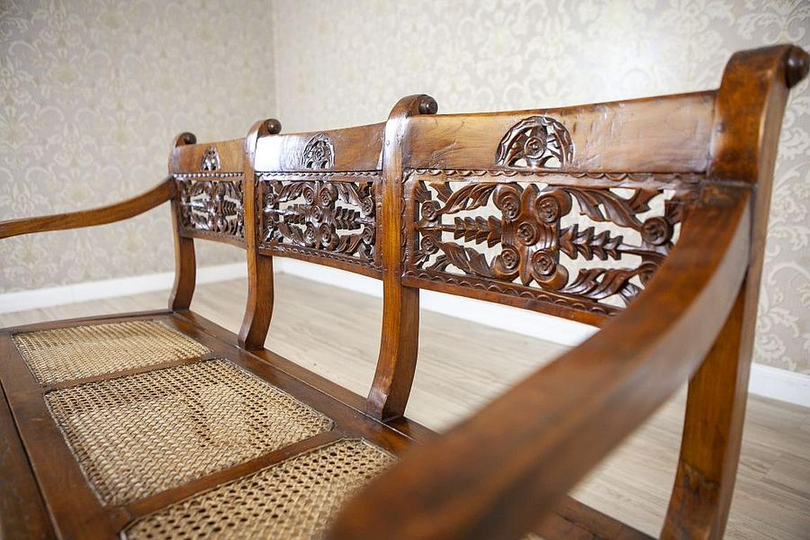 19th Century Rosewood Parlor Set with Carved Backrests For Sale 1