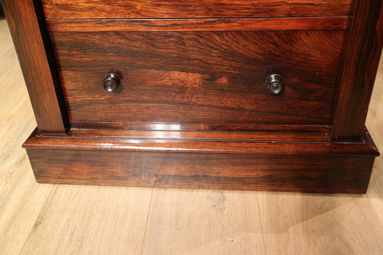 19th Century Rosewood Wellington Chest of Drawers In Good Condition In Eindhoven, NL