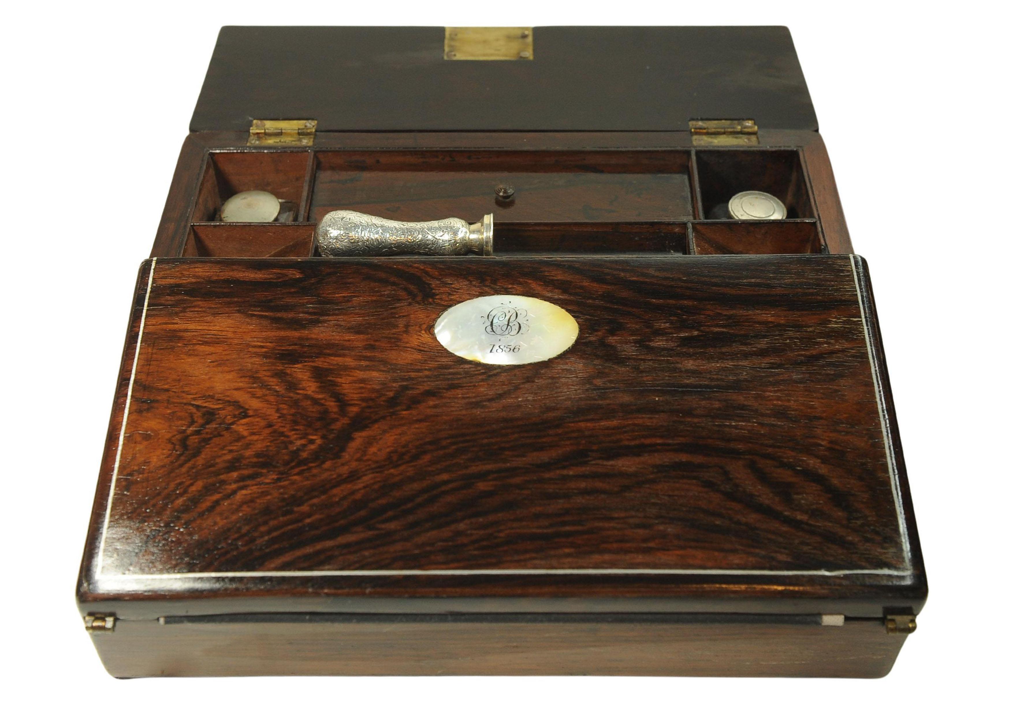 19th Century Rosewood Writing Slope Decorated With Beautiful Inlay Throughout im Angebot 4