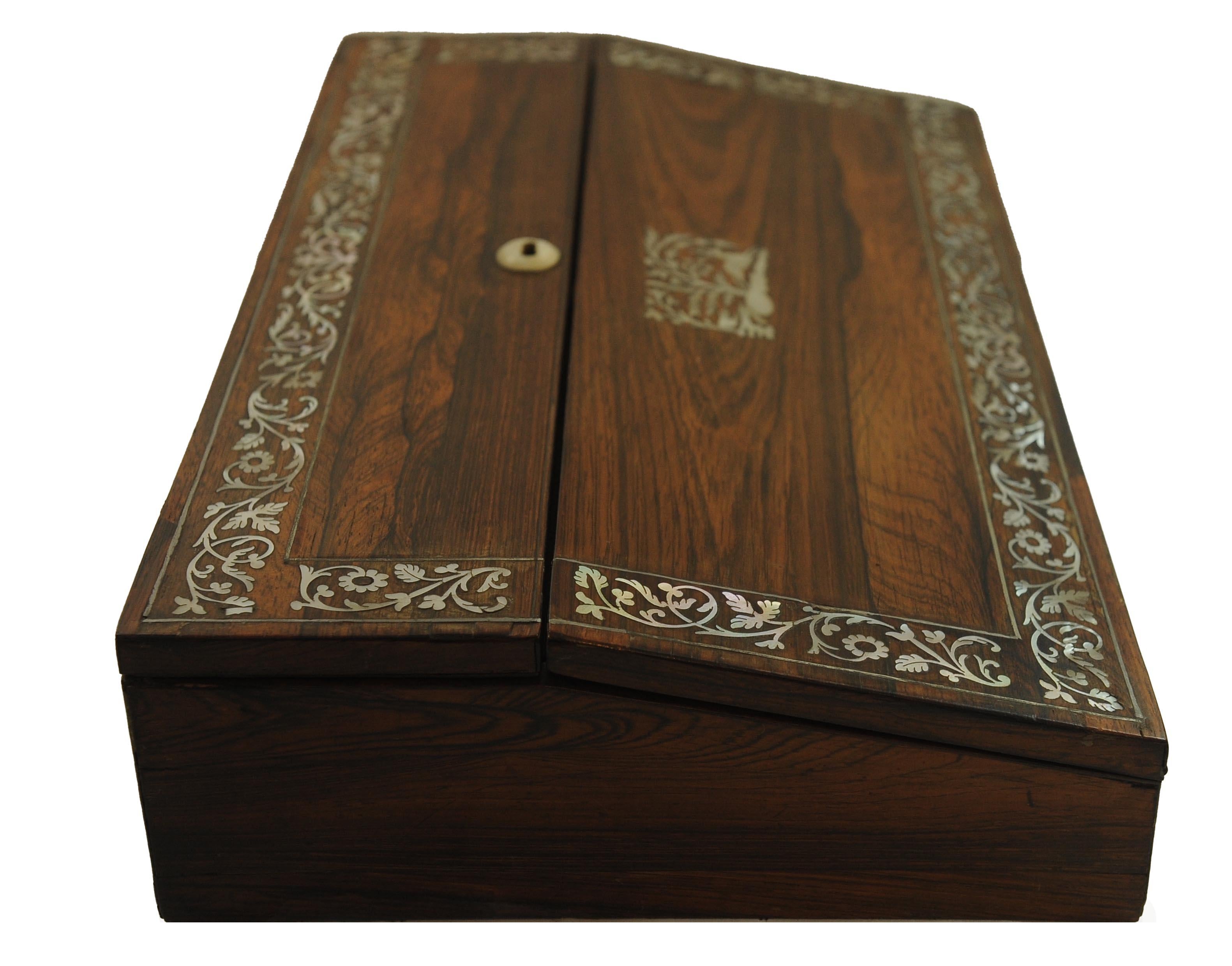 19th Century Rosewood Writing Slope Decorated With Beautiful Inlay Throughout For Sale 9