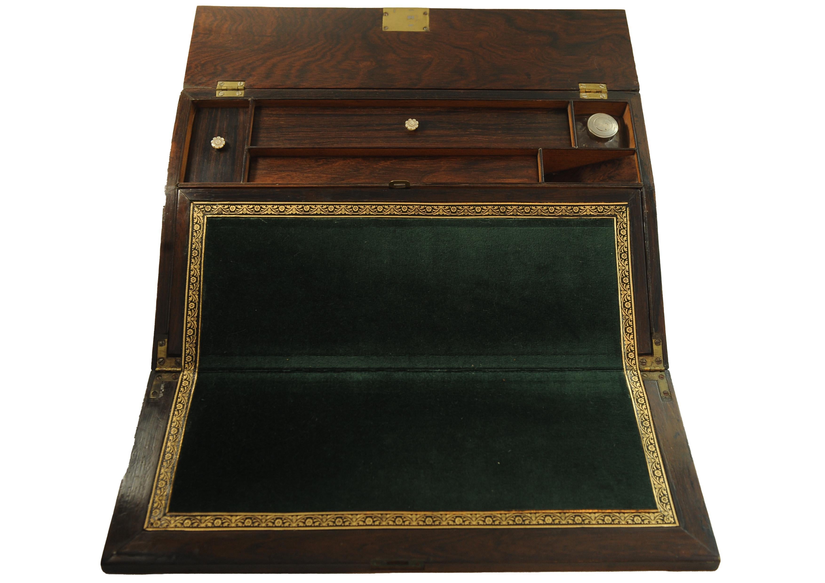 19th Century Rosewood Writing Slope Decorated With Beautiful Inlay Throughout For Sale 10