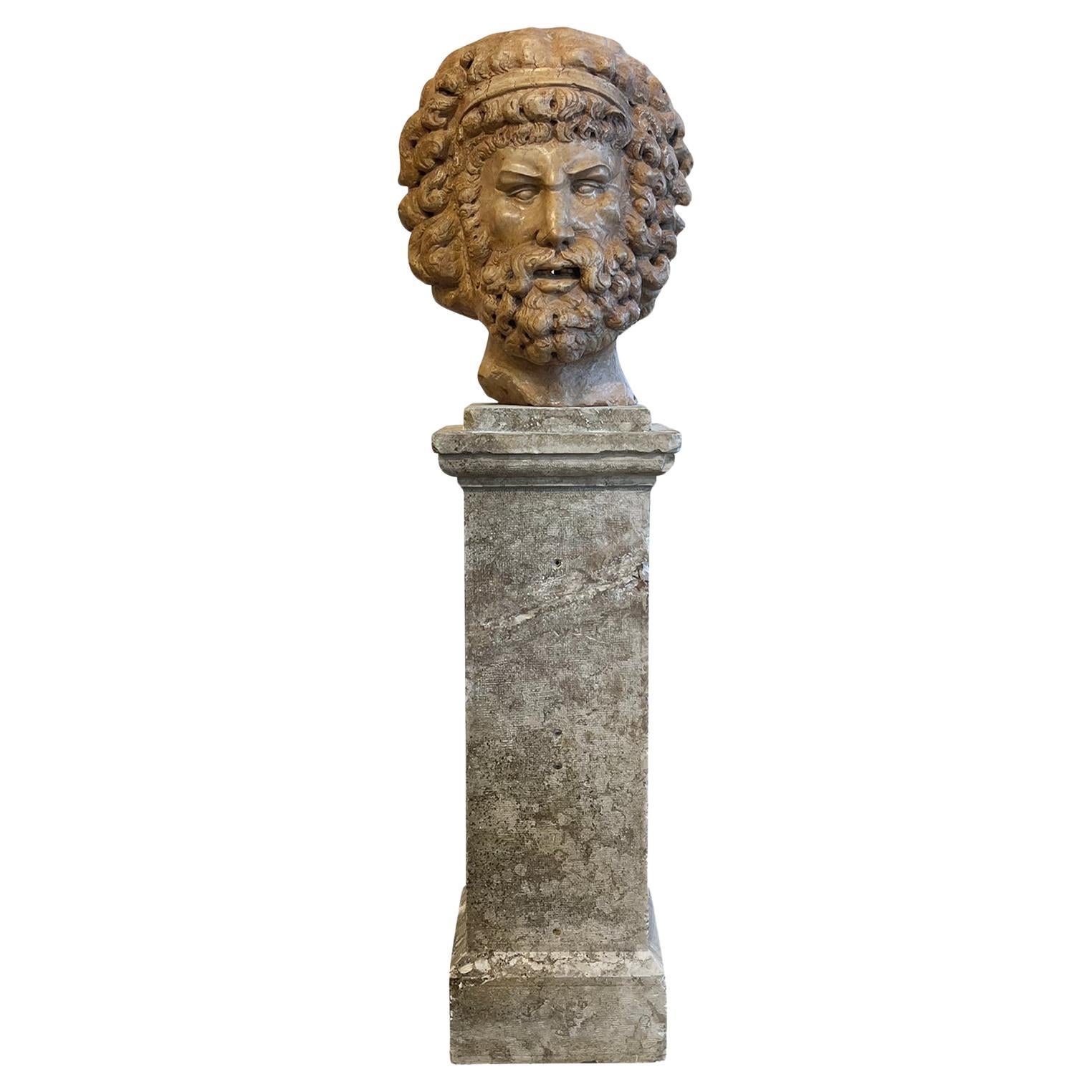 Tête de Zeus en marbre Rosso du 19ème siècle - Décor italien ancien en vente