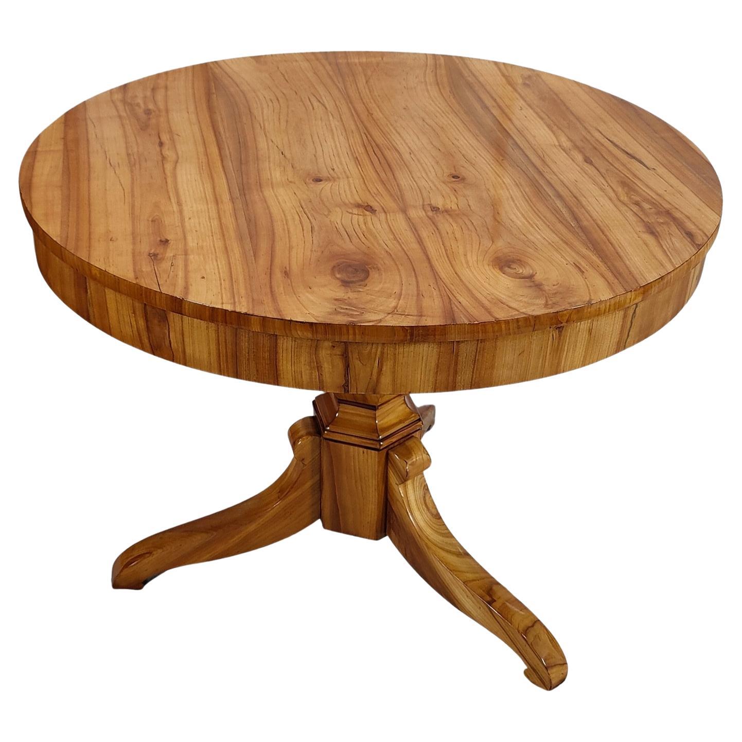 19th Century Round Biedermeier Cherrywood Table
