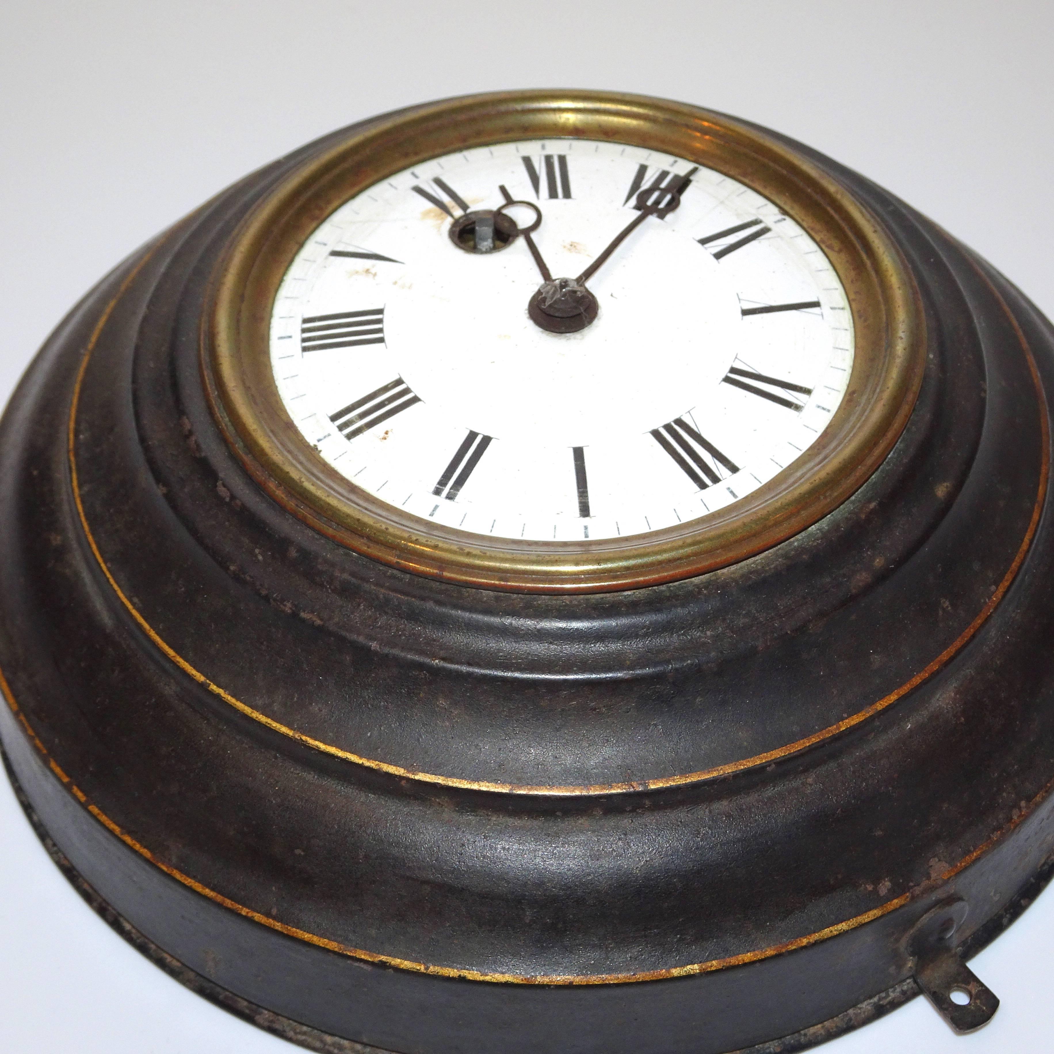 19th Century Round Black Tole Clock with White Face In Good Condition In Nashville, TN