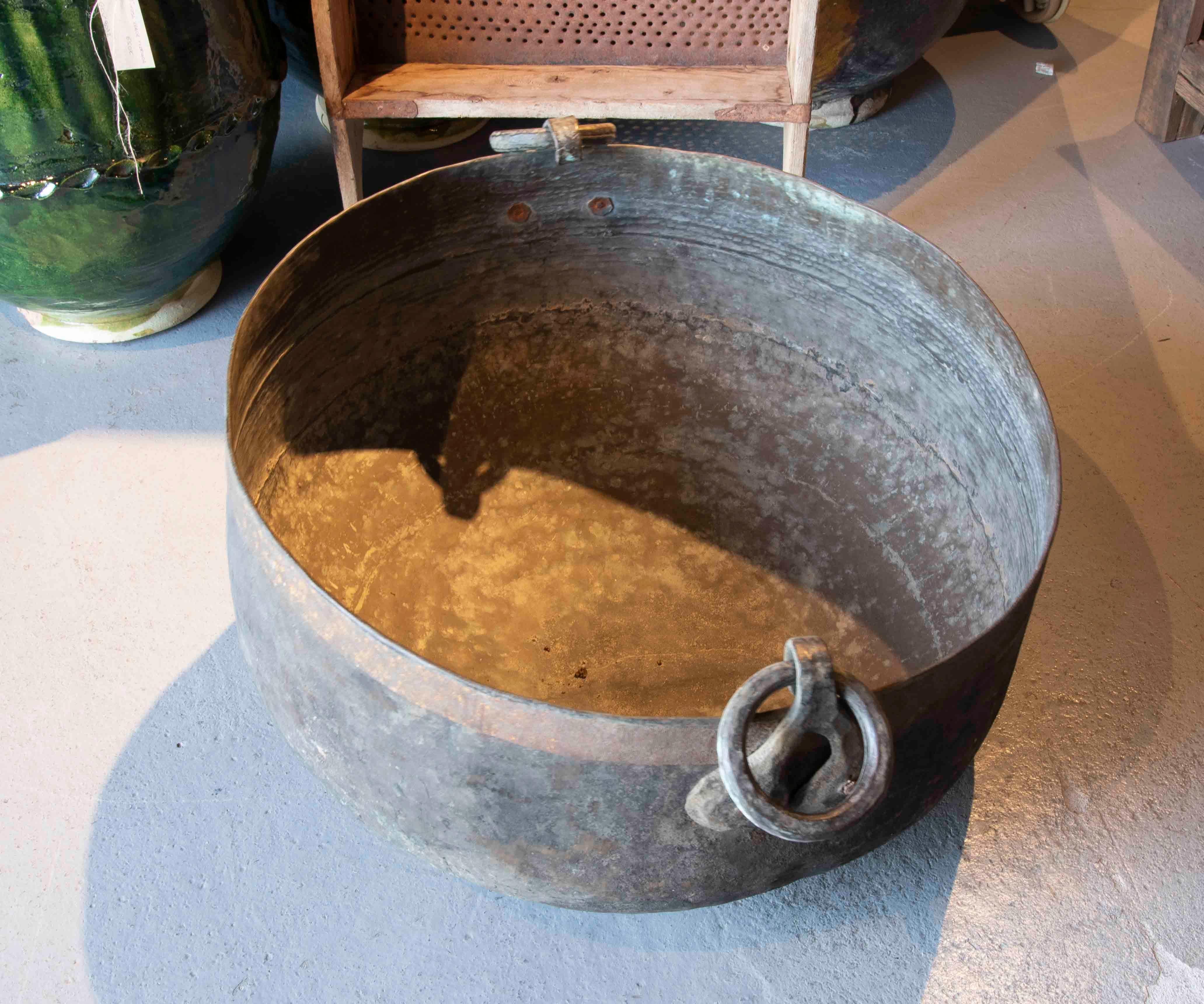 19th Century Round Bronze Cooking Casserole with Handles  For Sale 2