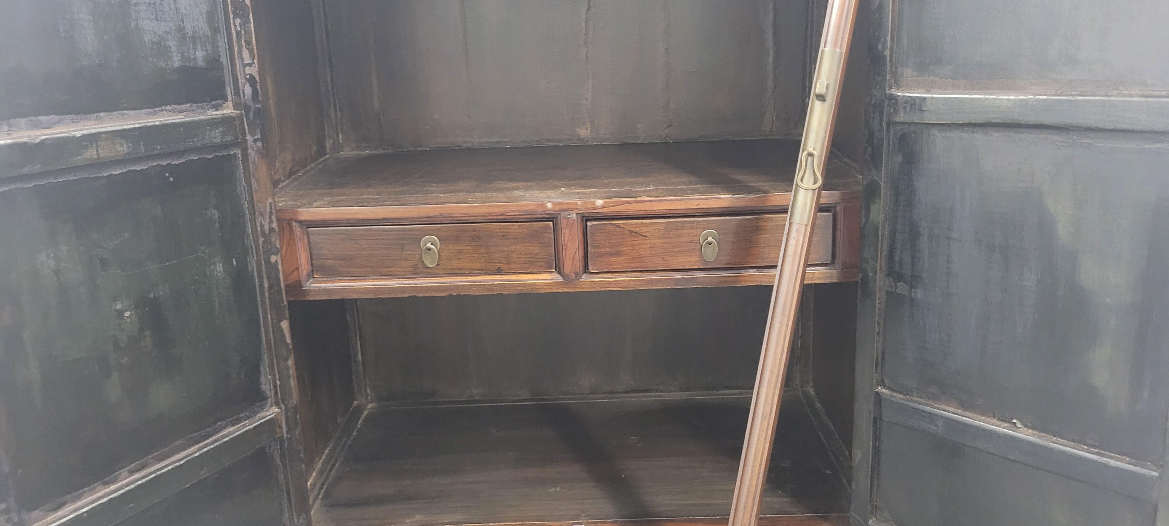 19th Century Round Cornered Cabinet For Sale 4