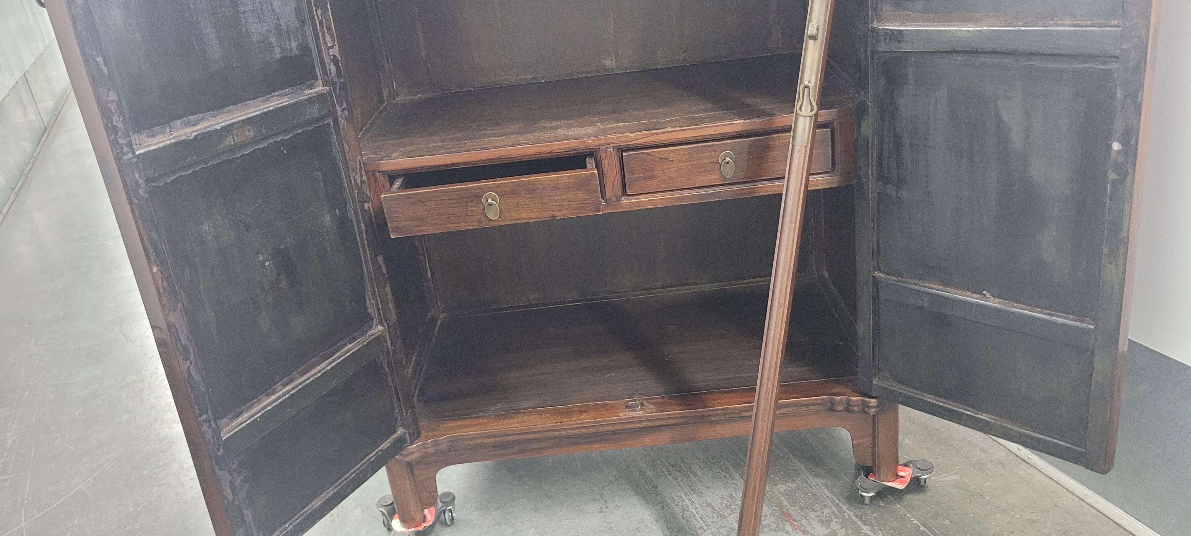 19th Century Round Cornered Cabinet For Sale 7