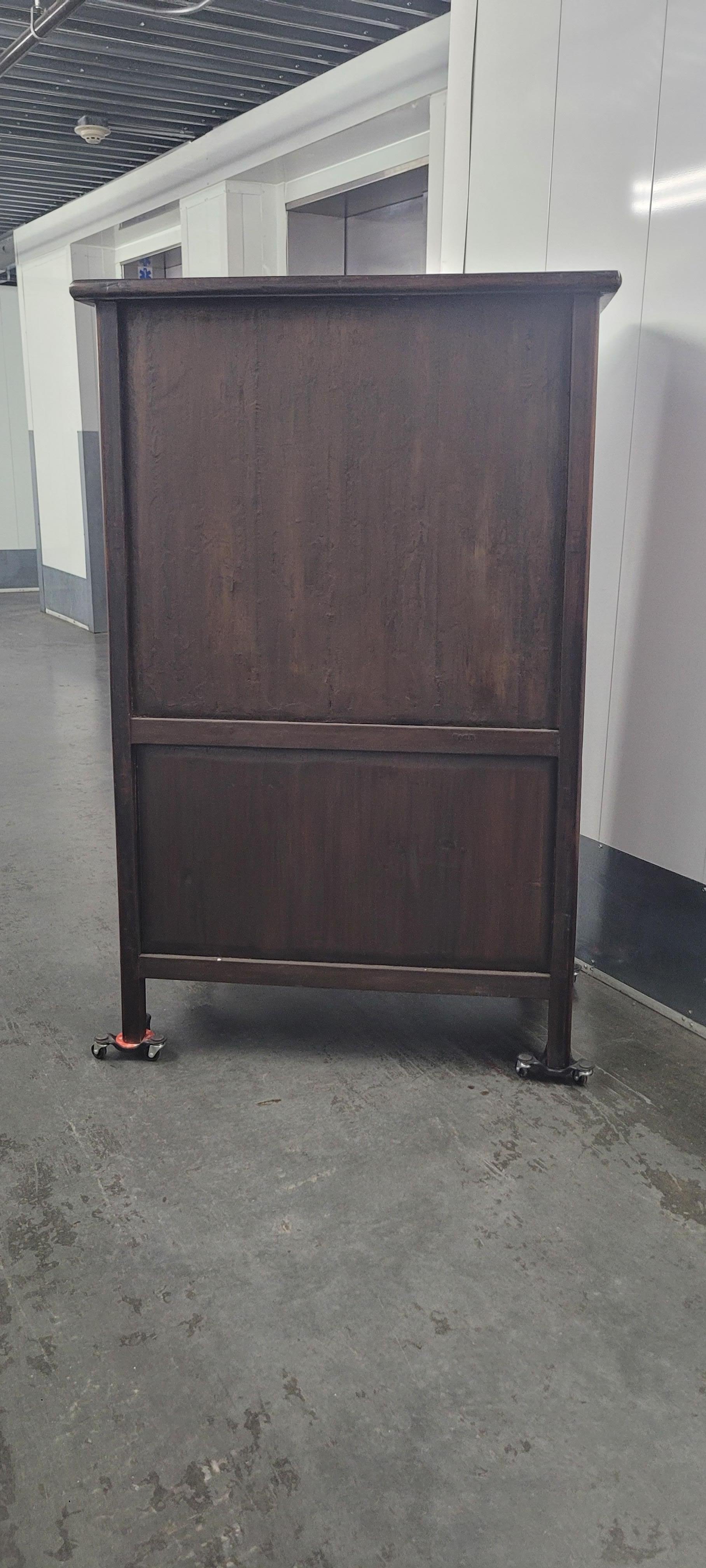 19th Century Round Cornered Cabinet For Sale 5
