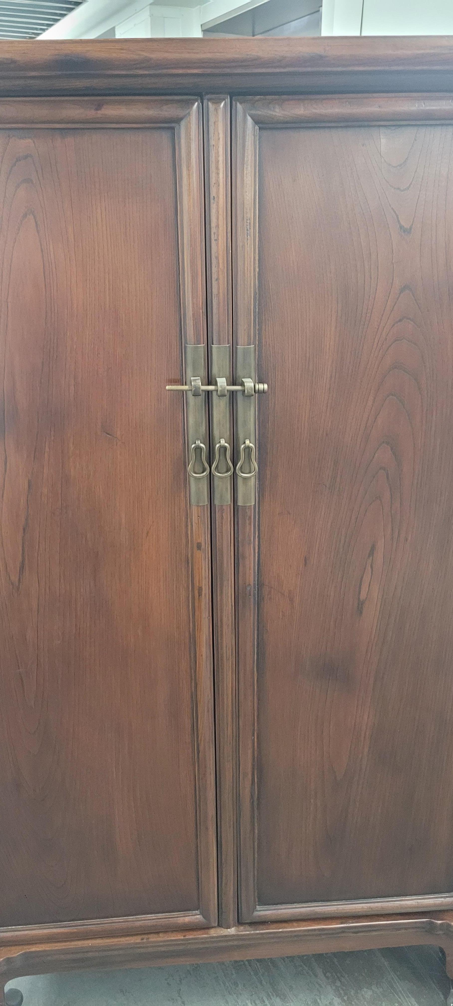 19th Century Round Cornered Cabinet For Sale 1
