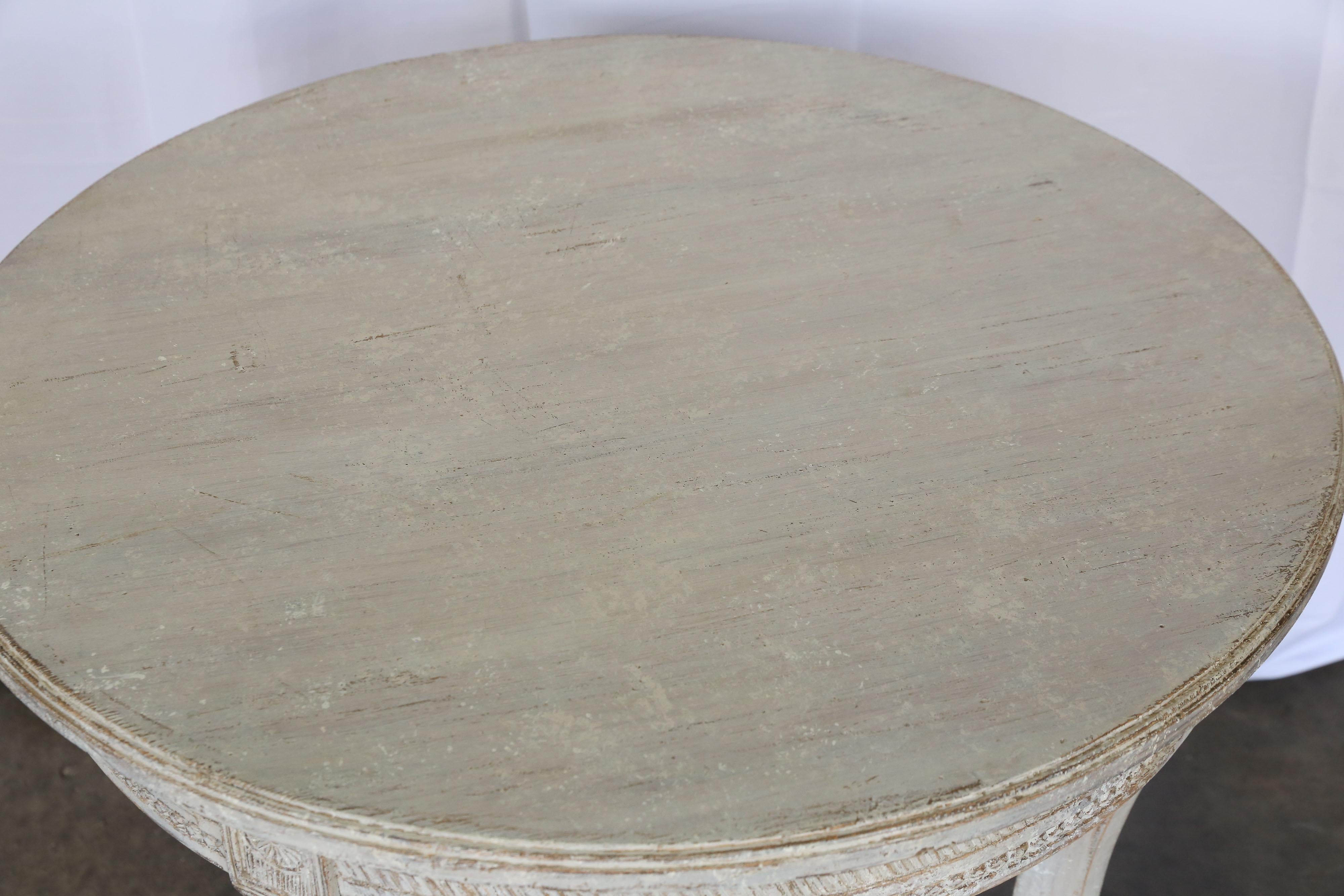 Runder Gustavianischer Tisch aus dem 19. Jahrhundert im Angebot 1