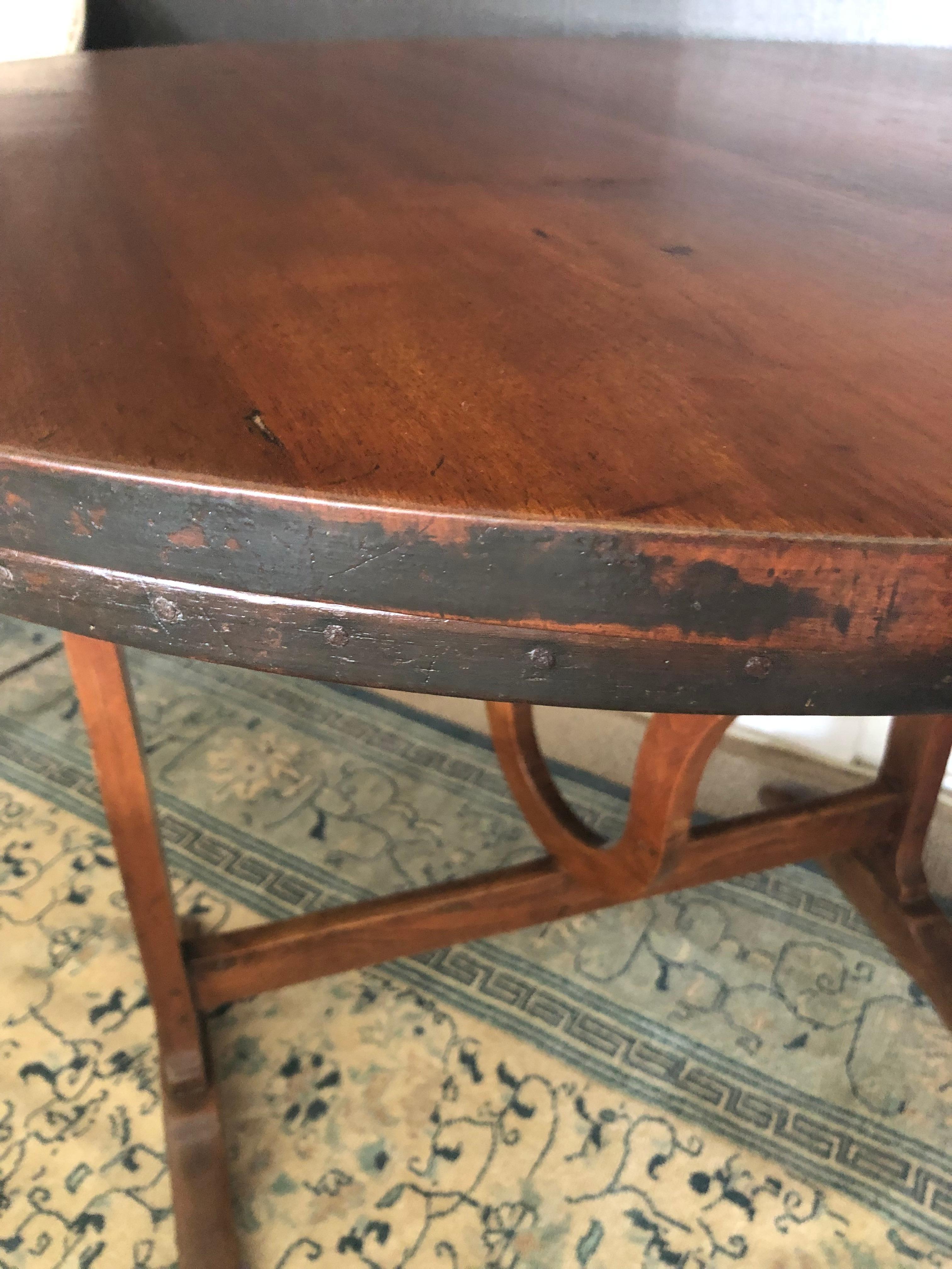 19th Century Round Mahogany Tilt Top Dining Wine Tasting Table For Sale 2