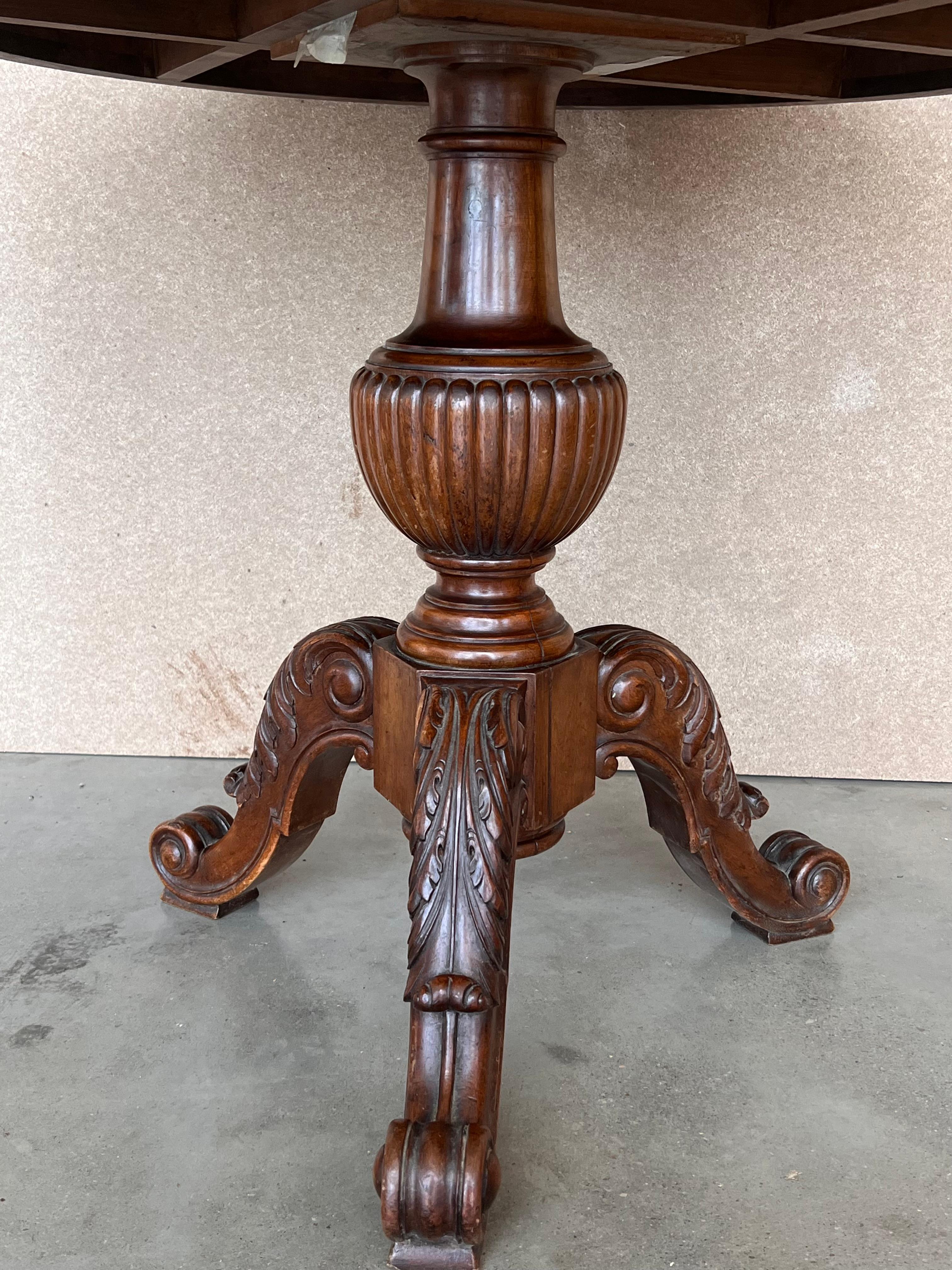 19th Century Round Marquetry Pedestal Italian Table 4
