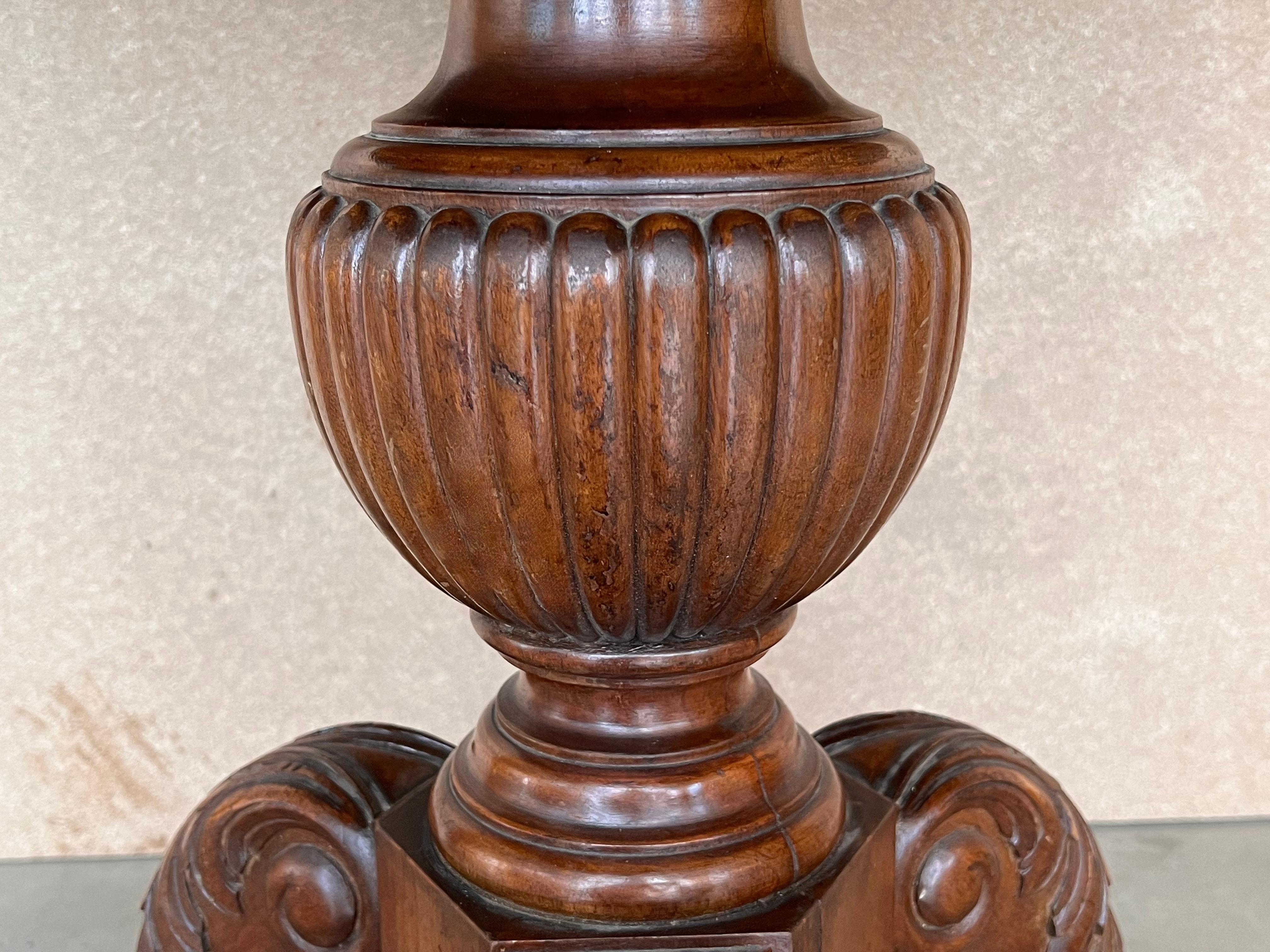 19th Century Round Marquetry Pedestal Italian Table 5