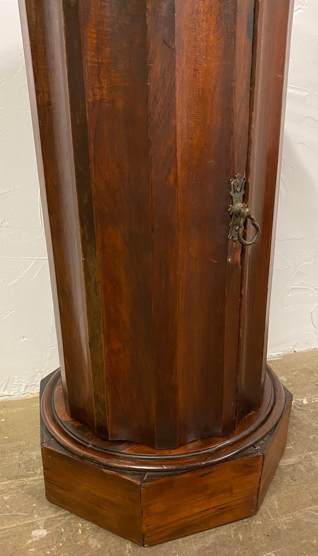 Hand-Crafted 19th Century Round Pedestal Pot Cupboard Side Table For Sale