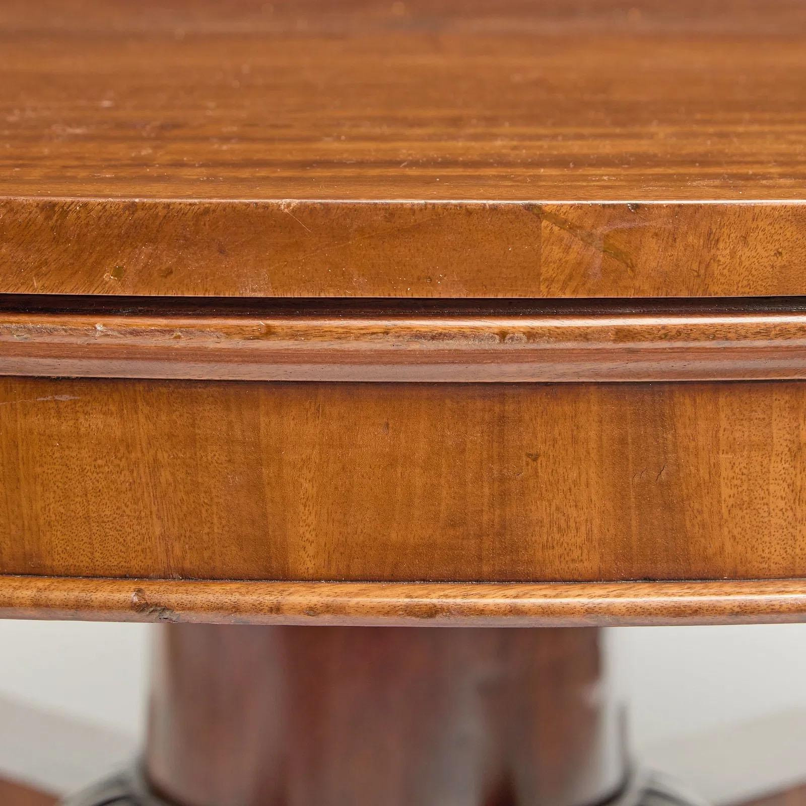 19th Century Round Regency Dining Table Inglés en venta