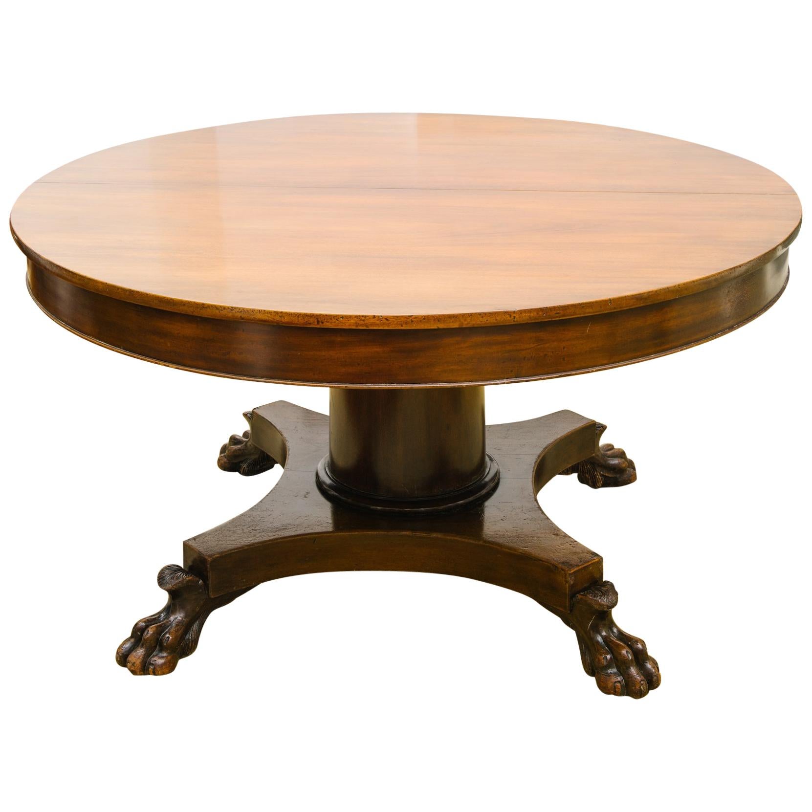 19th Century Round Regency Mahogany Dining Table with Lion Paw Feet