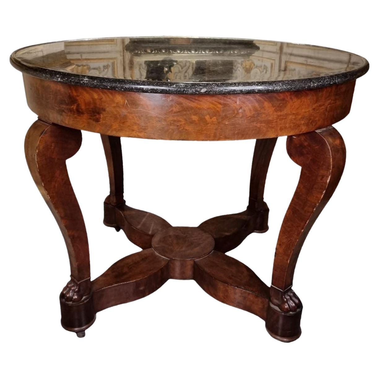19th Century Round Table in Mahogany Wood and Mahogany Feather